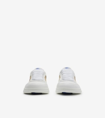 AD321C8D-D11E-4180-AC29-