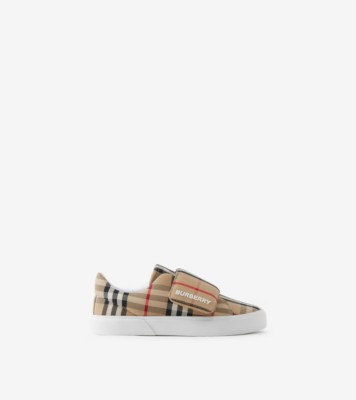 Burberry store booties baby