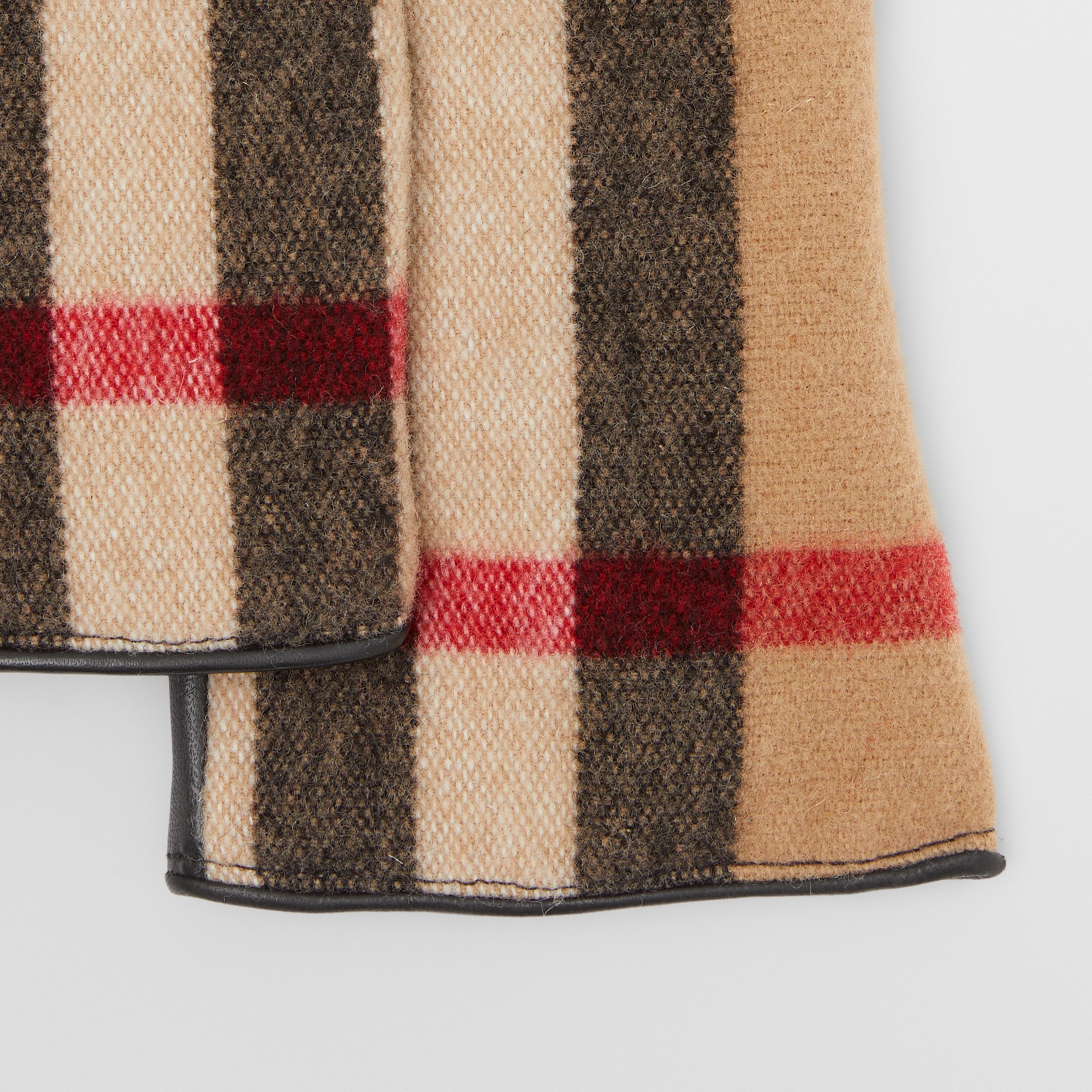 Gants en laine et cuir Exaggerated Check (Beige D'archive) - Femme | Site officiel Burberry® - 2