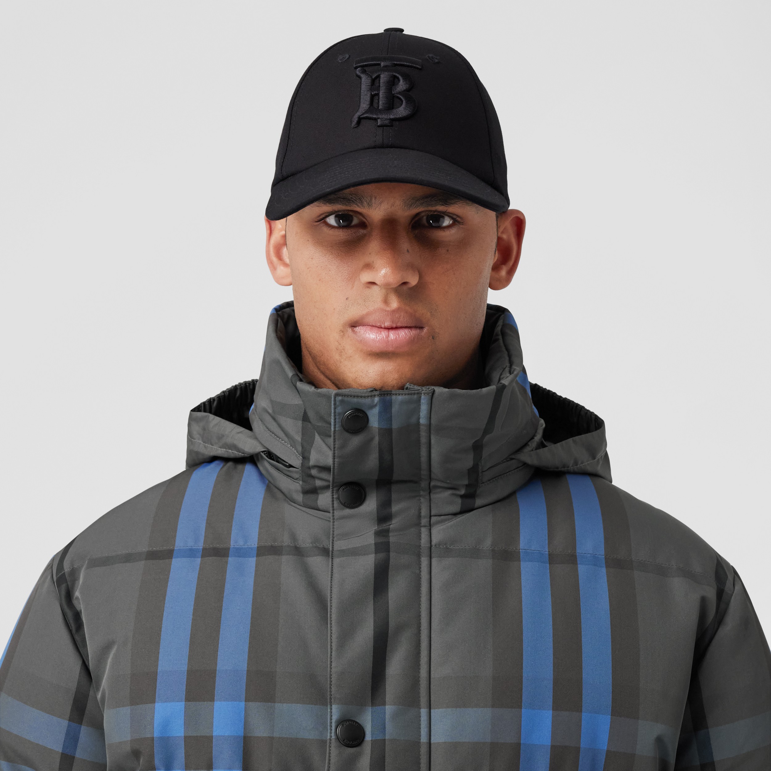 Packaway Hood Reversible Check Nylon Puffer Jacket in Flint - Men | Burberry® Official - 2