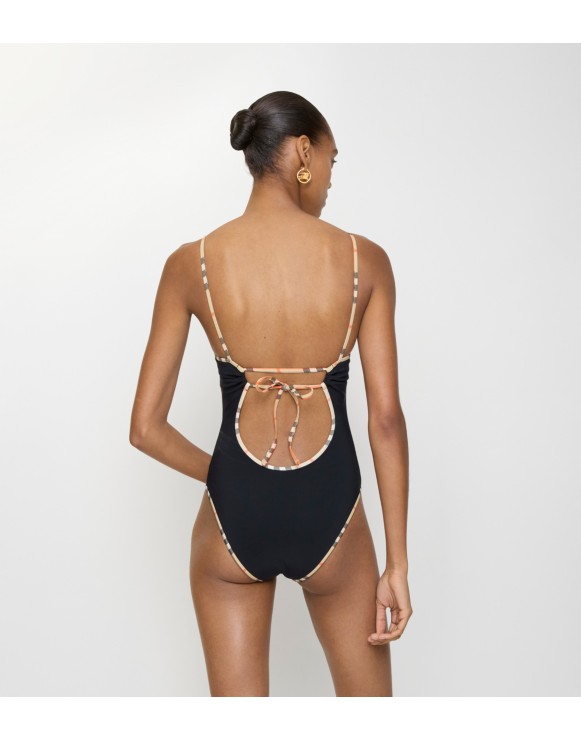 ウィメンズ デザイナー スイムウェア | Burberry® 公式サイト