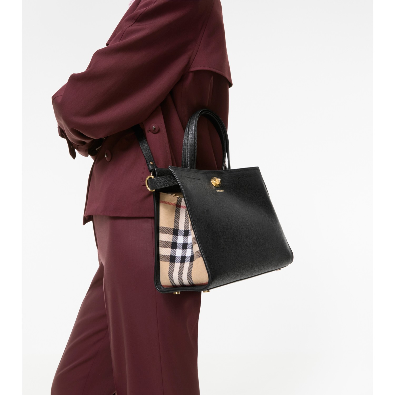 BURBERRY　チェック Small Cotswolds Check Tote in Black - Women, Leather | Burberry