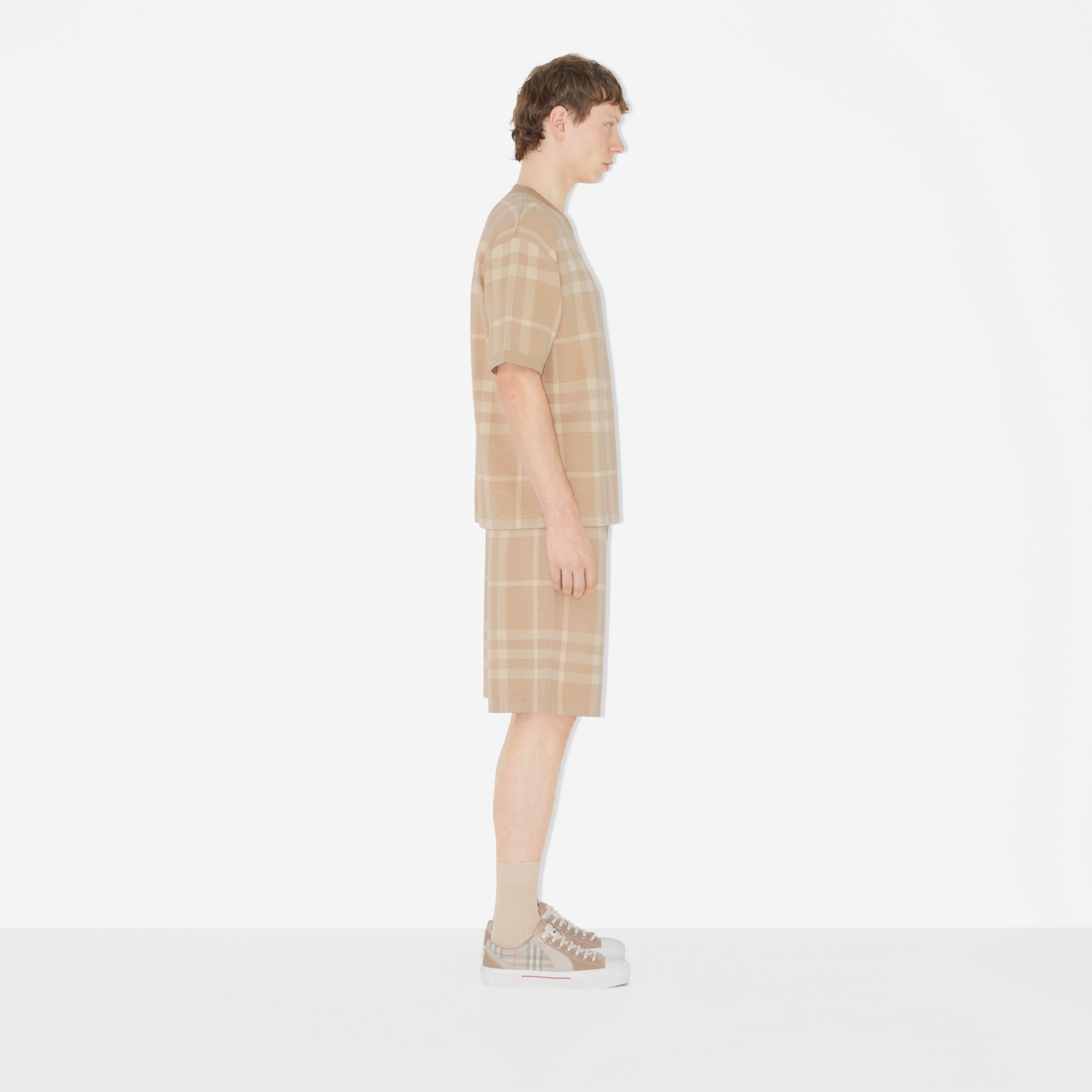 Pantalones cortos en lana y seda a cuadros (Rosa Beige Suave) - Hombre | Burberry® oficial - 3