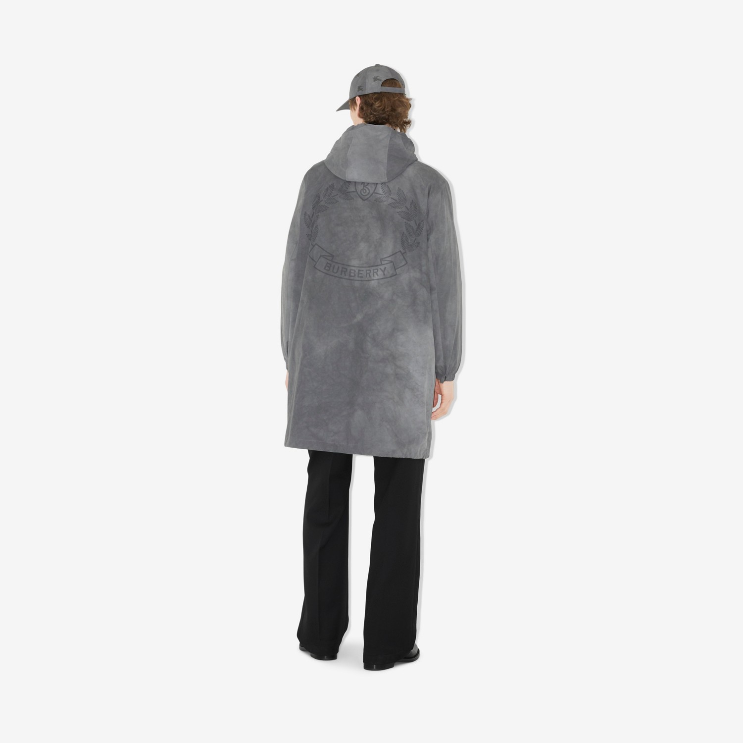 Cappotto in cotone tecnico con stemma con foglie di quercia (Nero) - Uomo | Sito ufficiale Burberry®