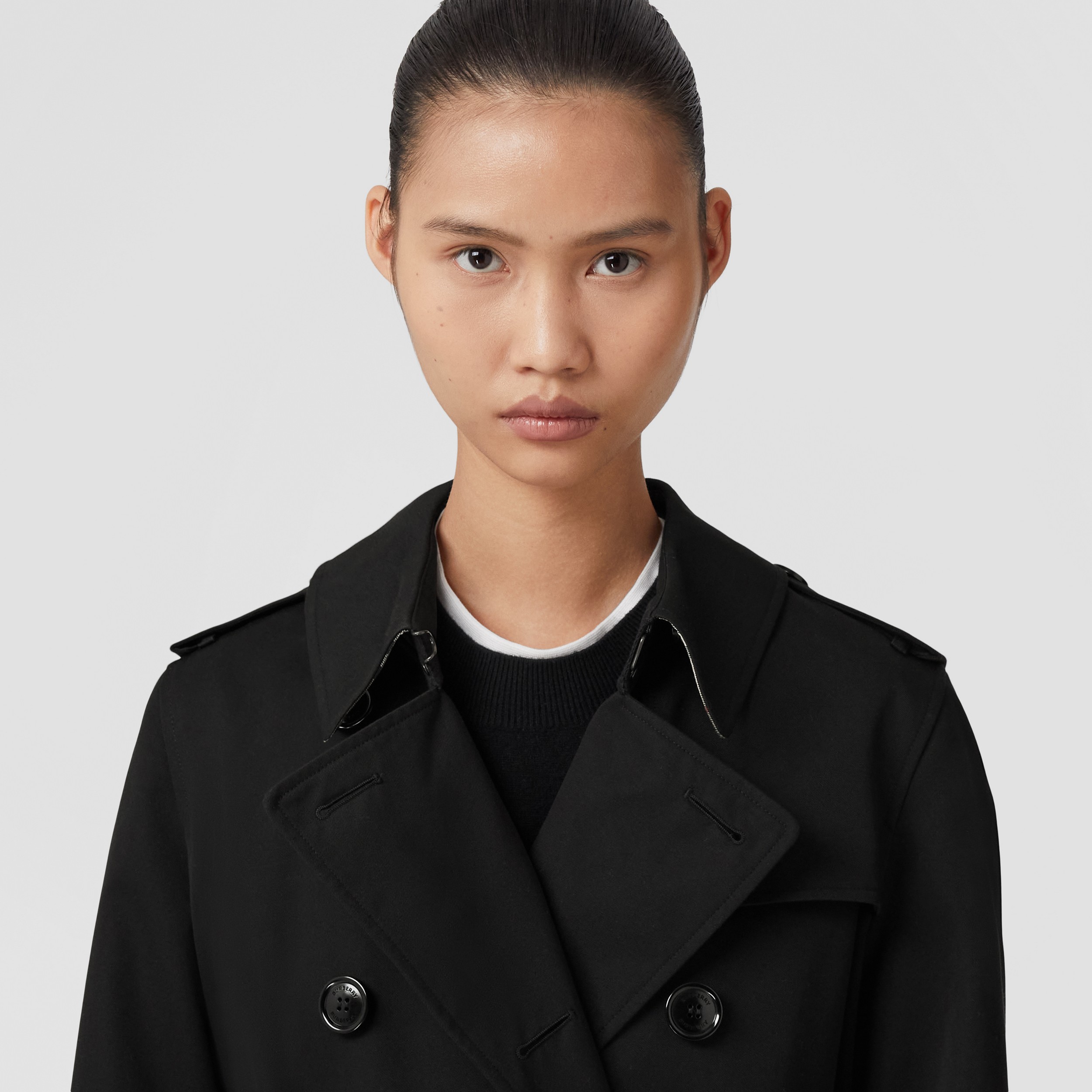 The Long Kensington Heritage Trench Coat in Black - Women | Burberry® Official - 2