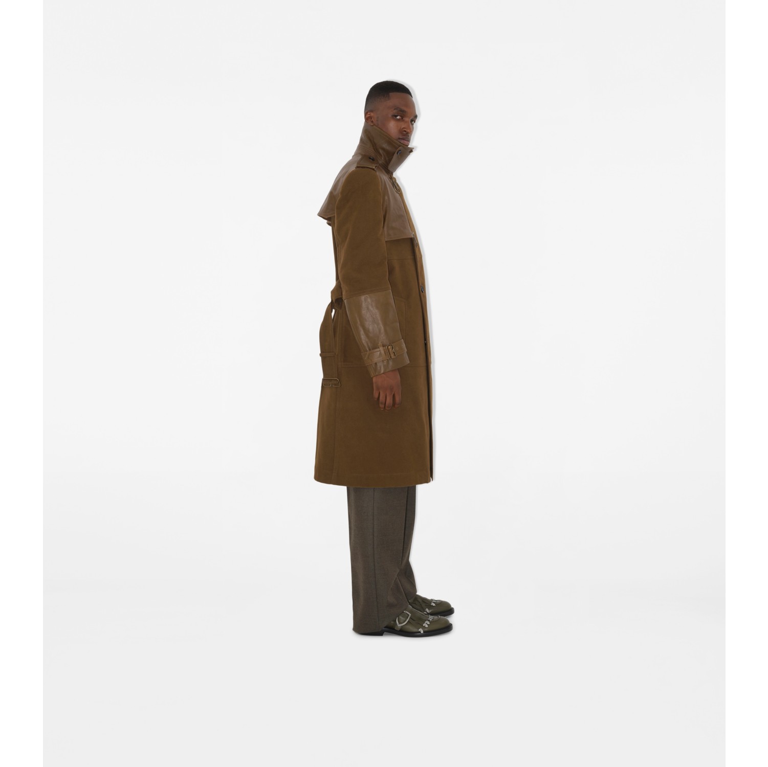 Langer Trenchcoat aus Baumwolle und Leder