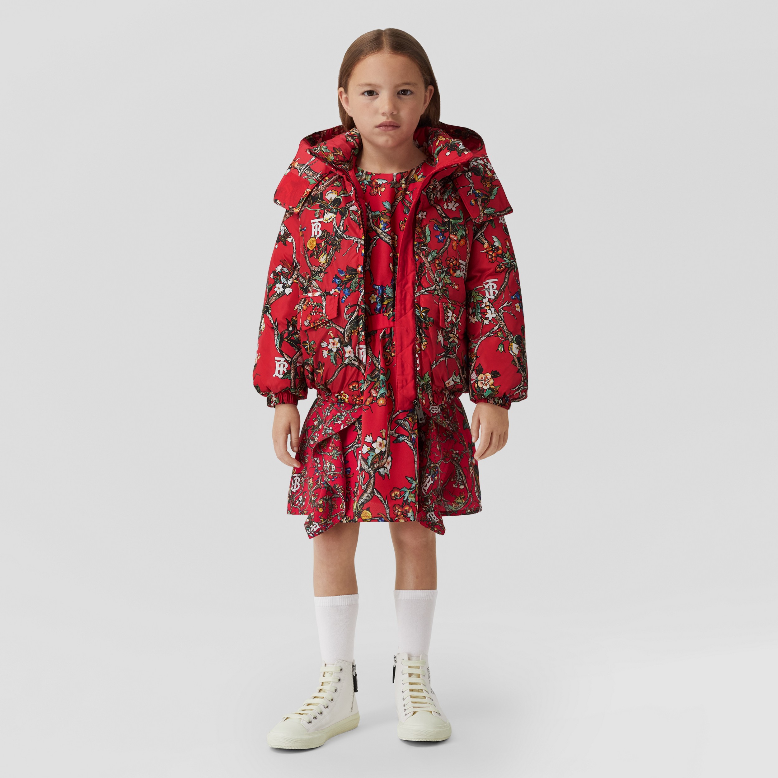 Jaqueta acolchoada com capuz em nylon com estampa de monograma (Vermelho Intenso) - Crianças | Burberry® oficial - 3