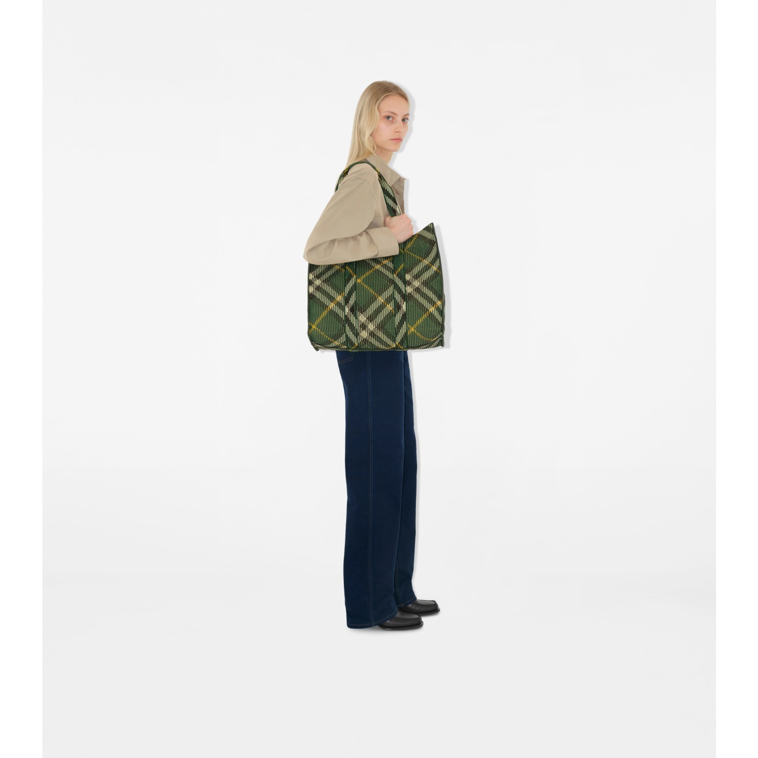 Medium Check Knitted Tote in Ivy - Women | Burberry® Official