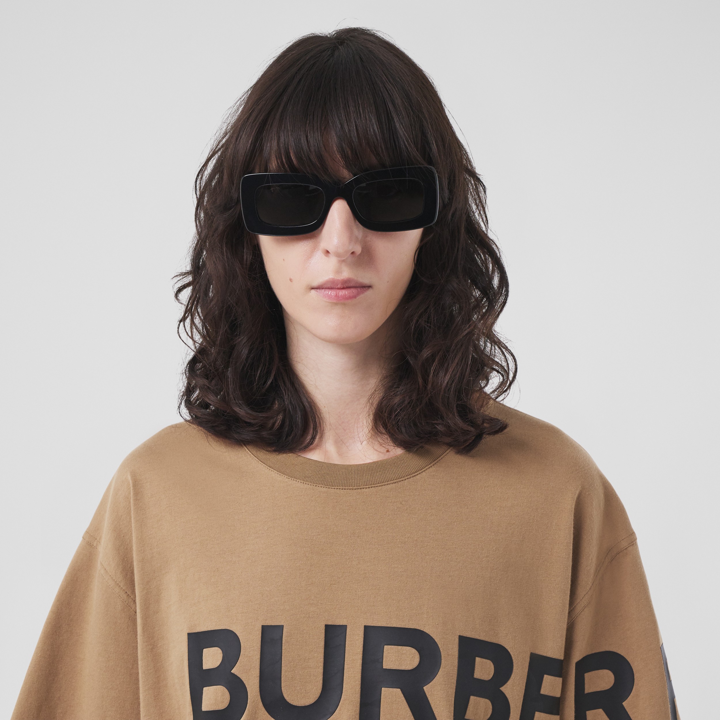 Horseferry Print Cotton Oversized T-shirt in Camel - Women | Burberry® Official - 2