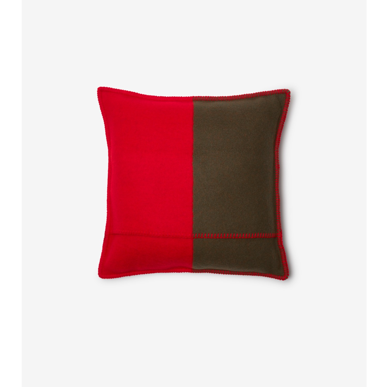 EKD Wool Cushion in Pillar/loch | Burberry® Official