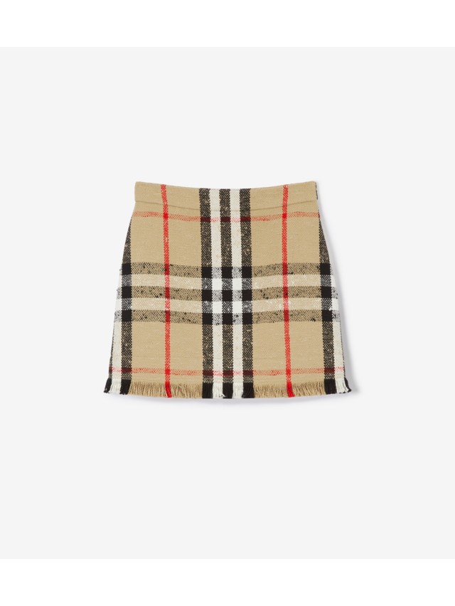 Burberry  Official Website & Store