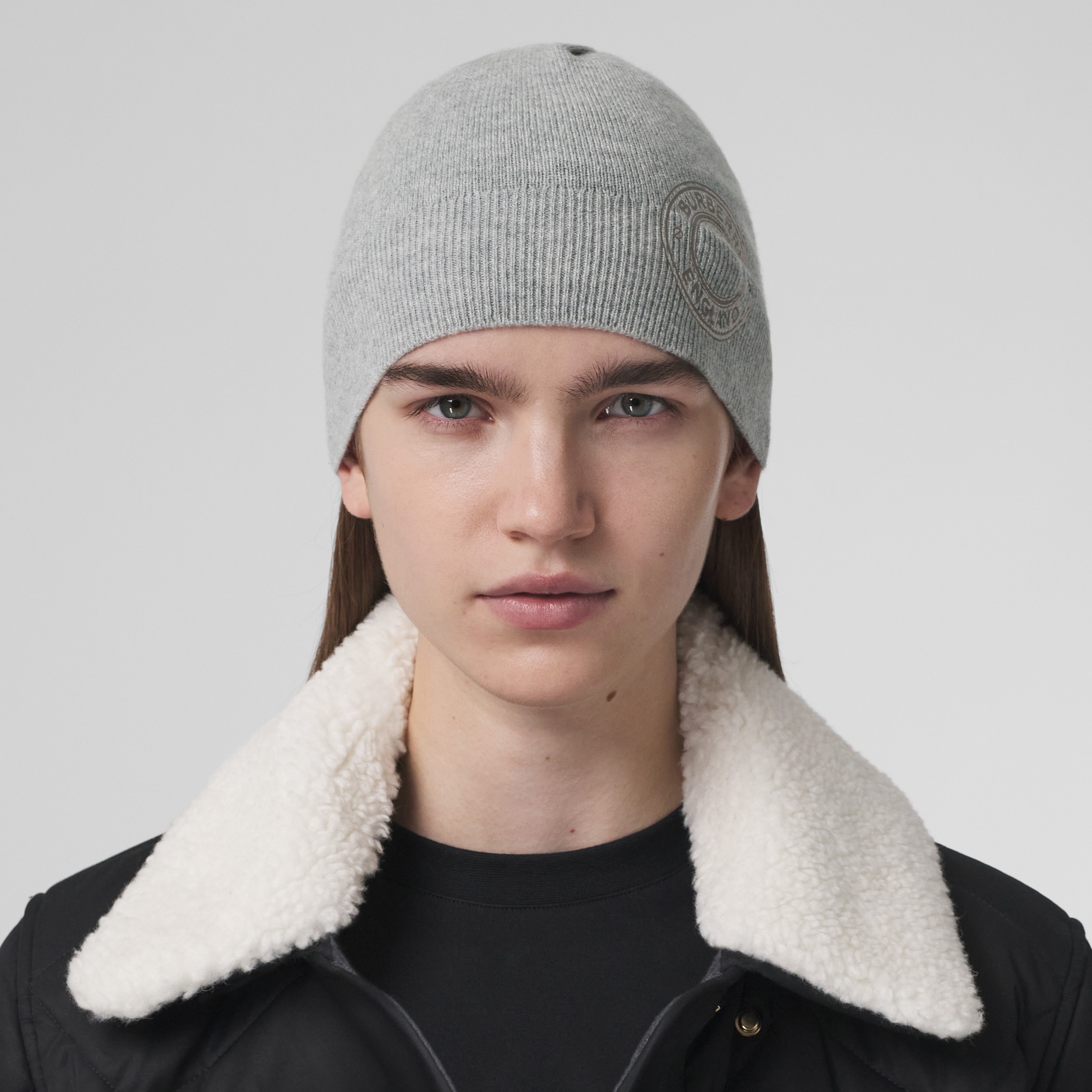 Logo Graphic Cashmere Blend Beanie in Mid Grey Melange | Burberry® Official - 2