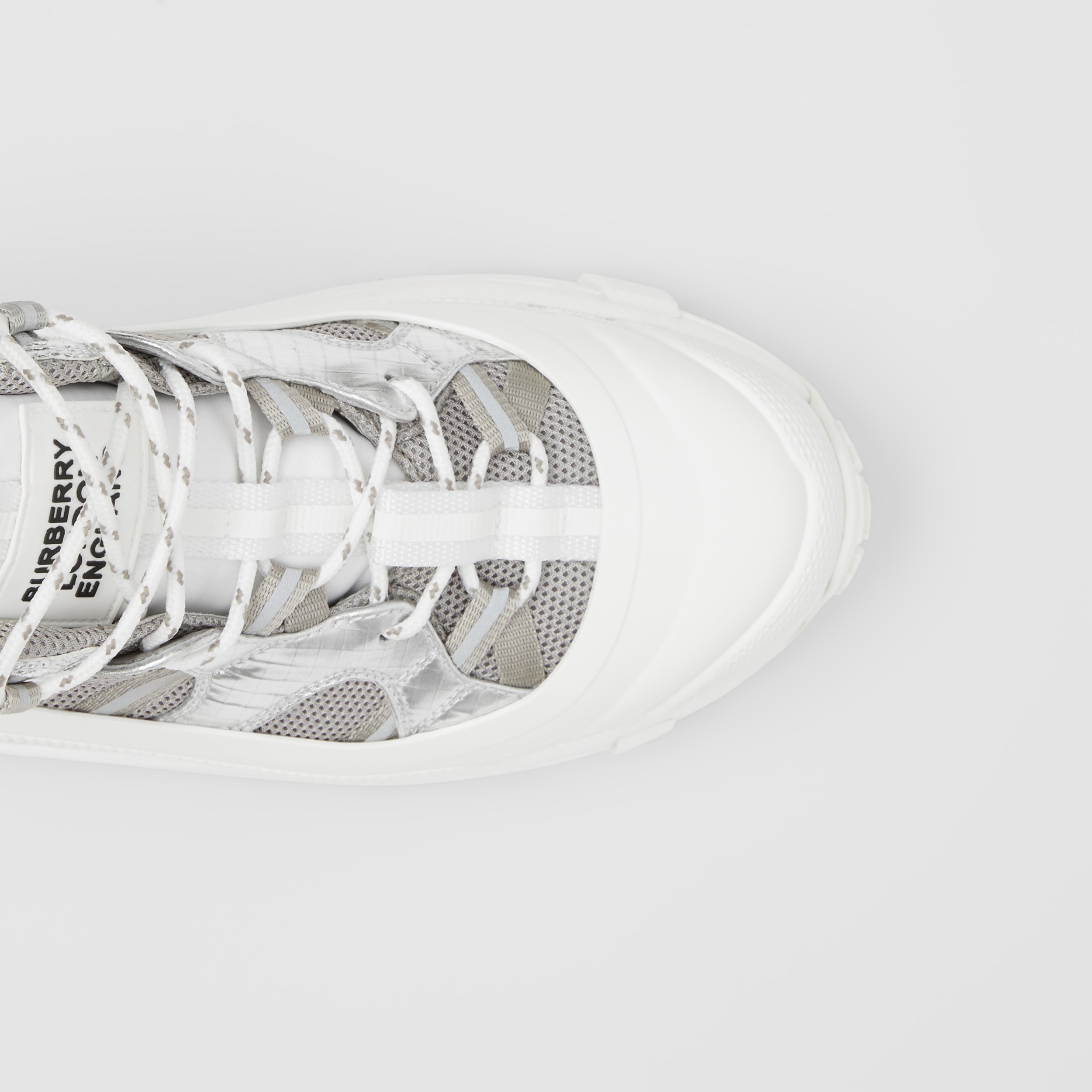 burberry silver shoes