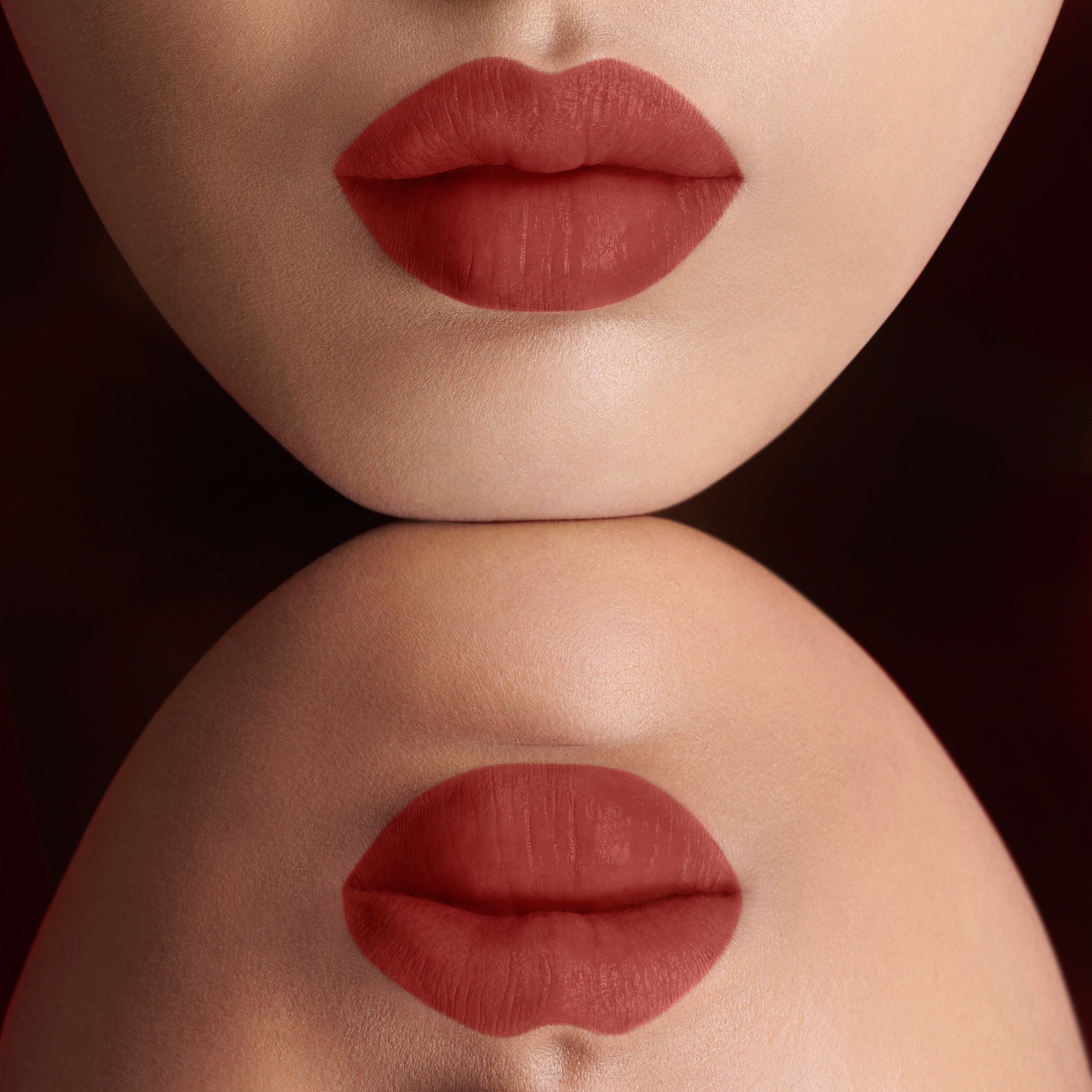 Burberry Kisses Matte – Burnished Red No.117 - Femme | Site officiel Burberry® - 4