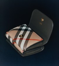 Cartera en piel a cuadros Burberry Check personalizada