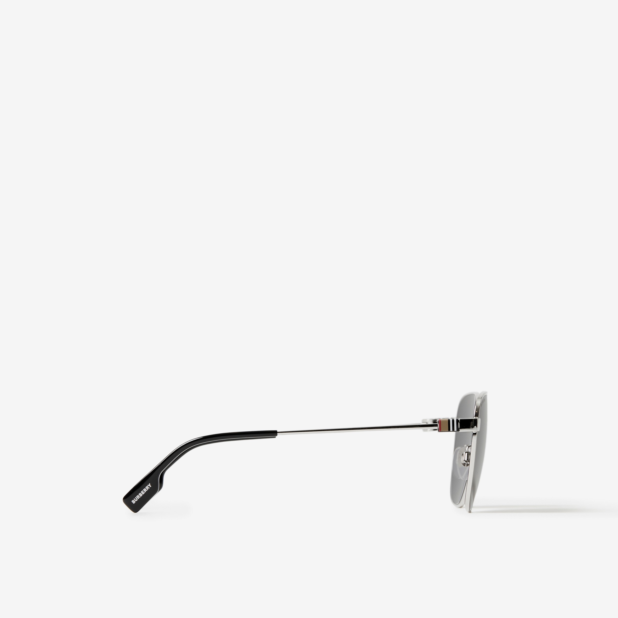 Eckige Sonnenbrille mit Streifendetail (Silberfarben) | Burberry® - 2