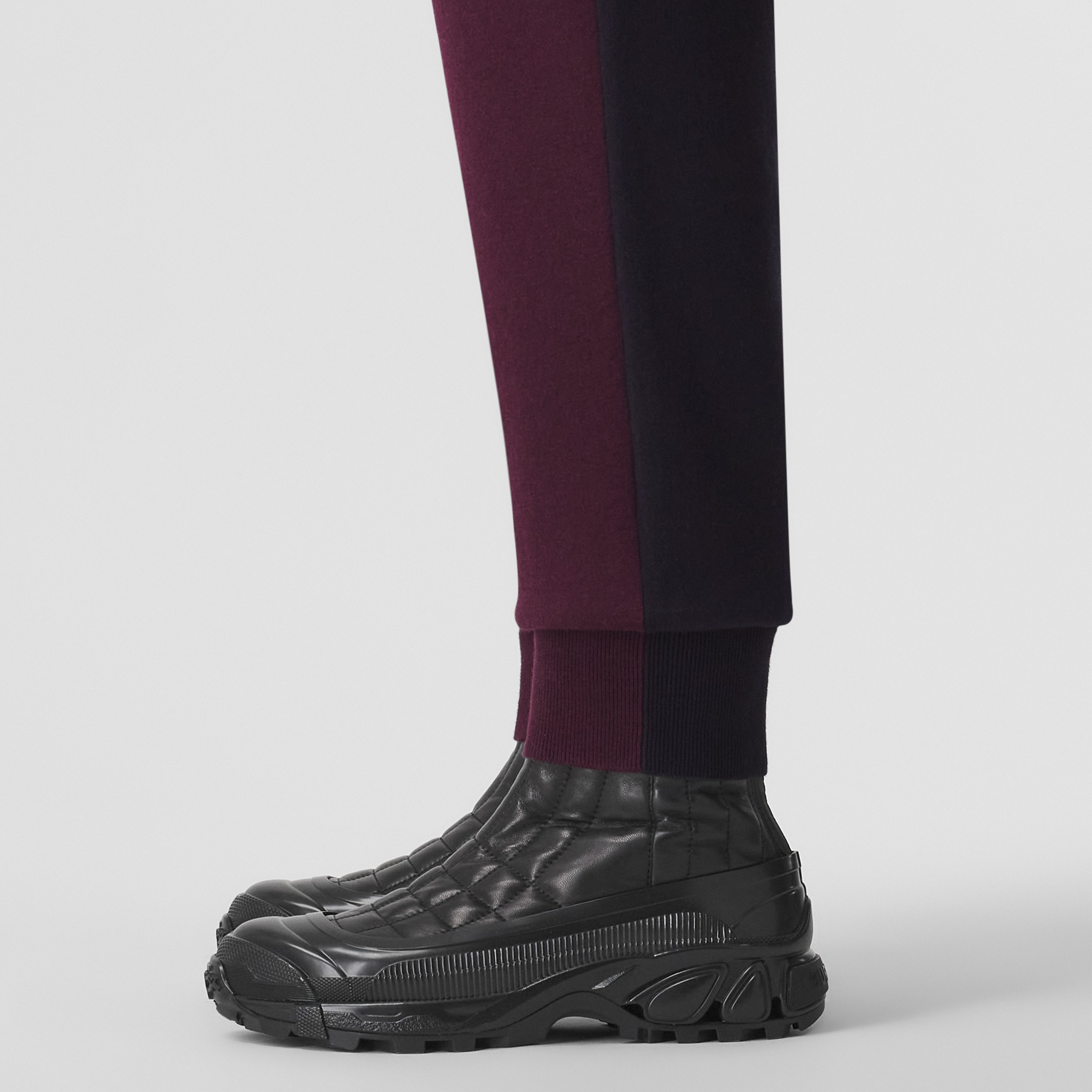 Two-tone Cashmere Cotton Blend Jogging Pants in Deep Maroon - Women | Burberry® Official - 2