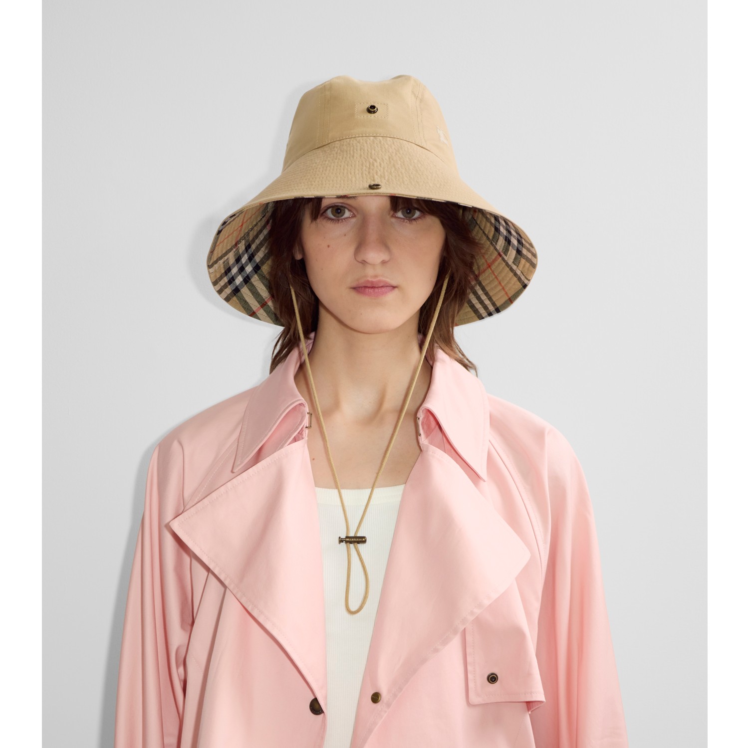 Sombrero en gabardina con ala Check
