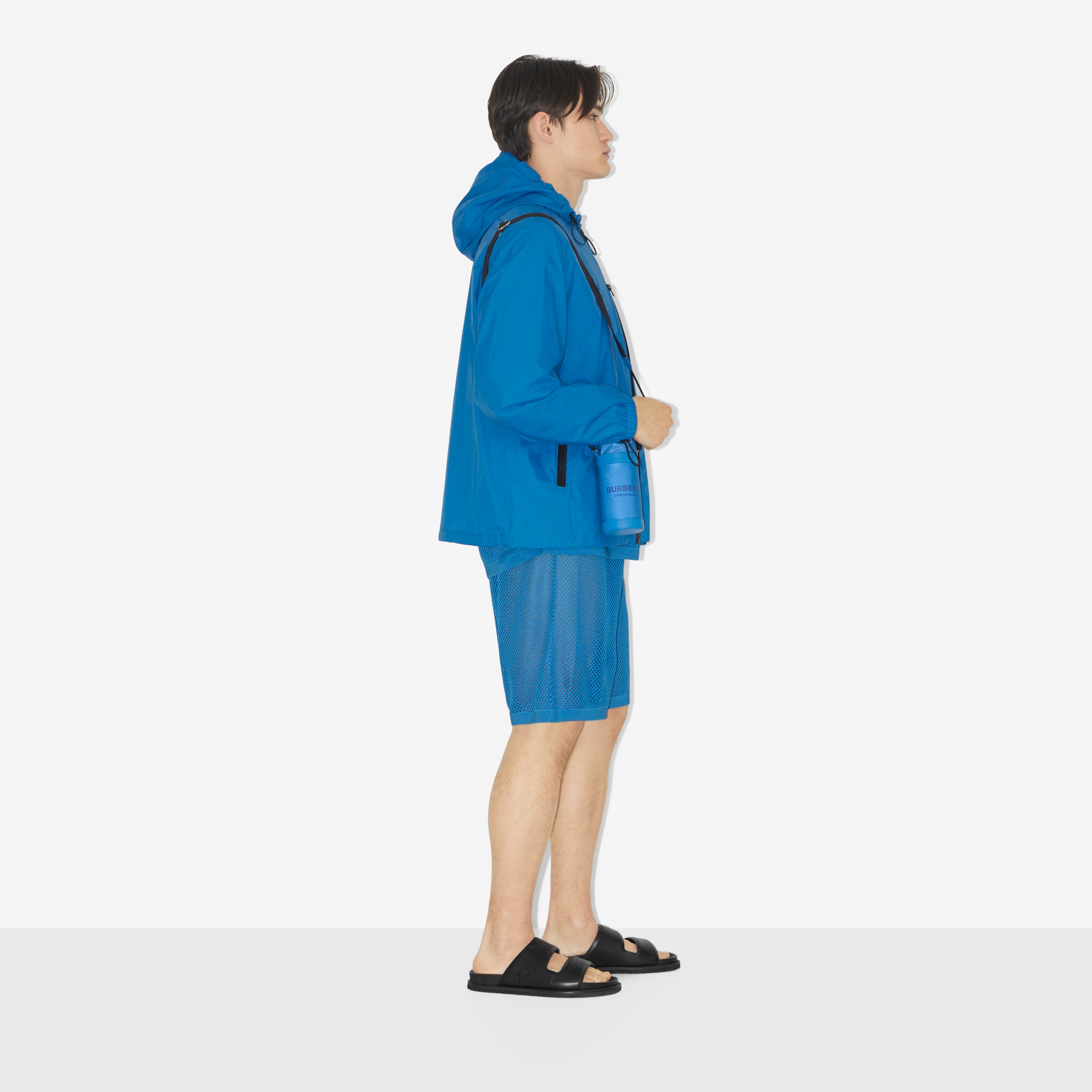 Kapuzenjacke mit EKD-Applikation (Leuchtendes Himmelblau) - Herren | Burberry® - 3