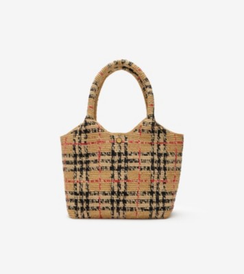 Burberry バッグ AUTHENTIC Burberry Coated Canvas Horseferry Print Black Backpack