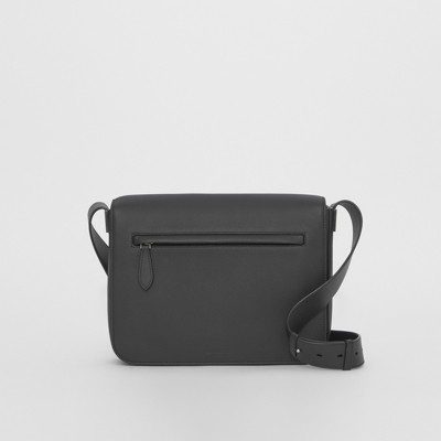 small black leather crossbody bolsa