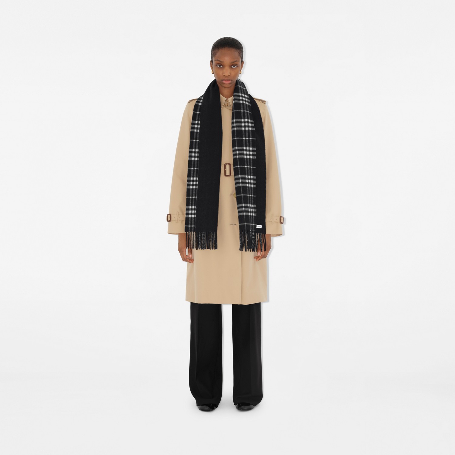 Reversible Check Cashmere Scarf in Black/calico | Burberry Reversible Check Cashmere Scarf in Black/calico | Burberry