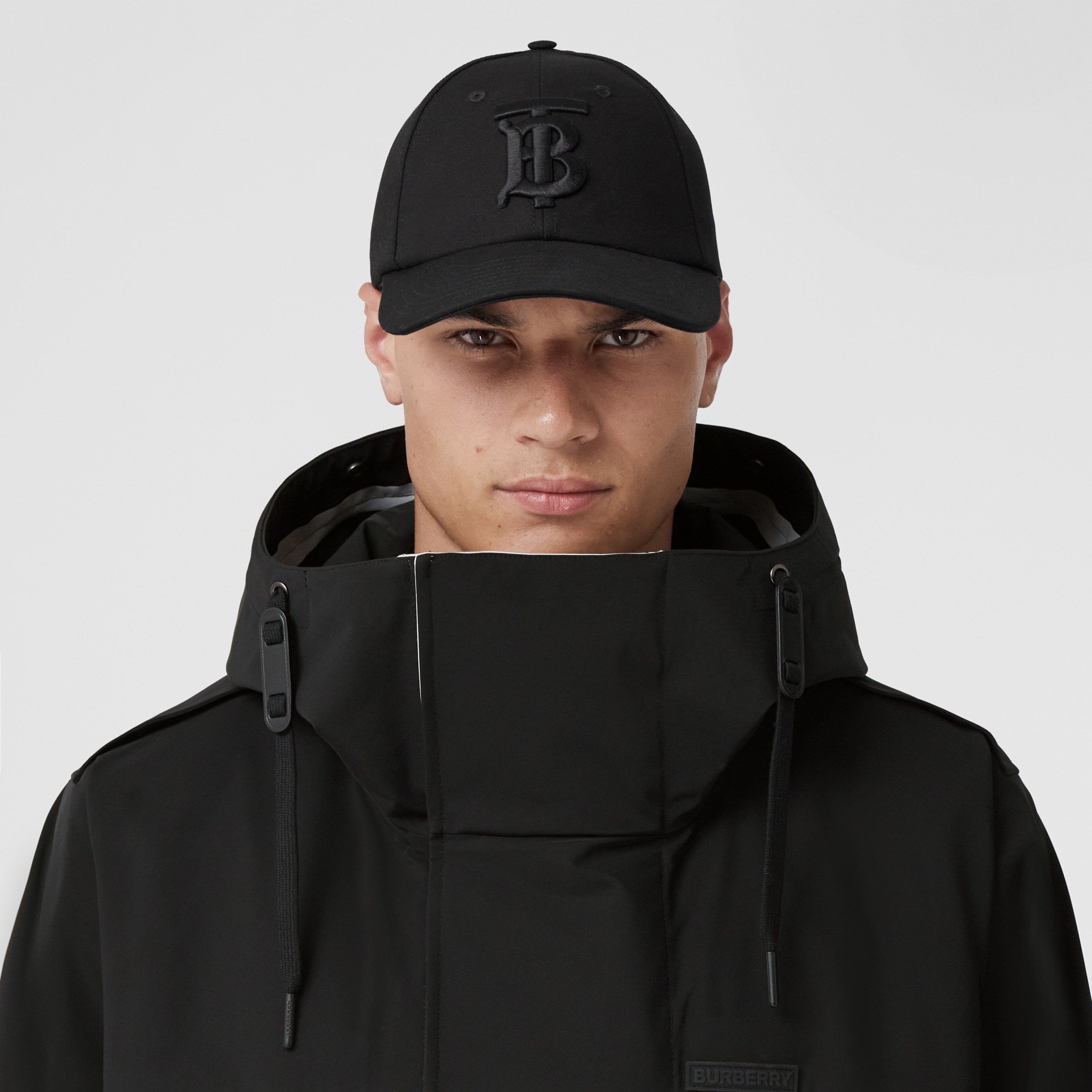 Jaqueta oversize em dois tons com capuz e estampa de logotipo (Branco) - Homens | Burberry® oficial - 2