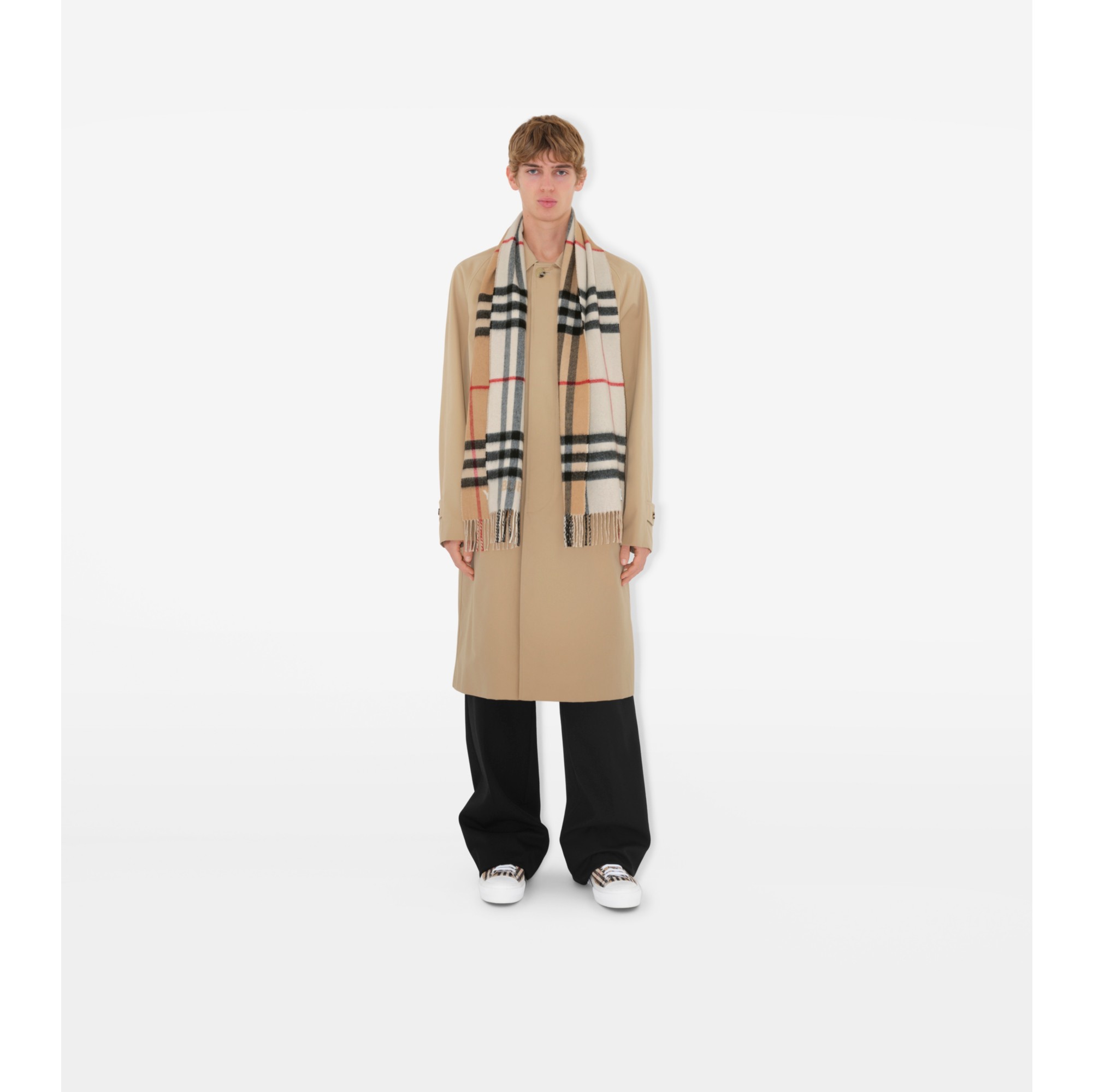 【送料&関税込】Burberry Contrast Check Cashmere Scarf - Uni 940894B7-86C0-4C55-BF33-