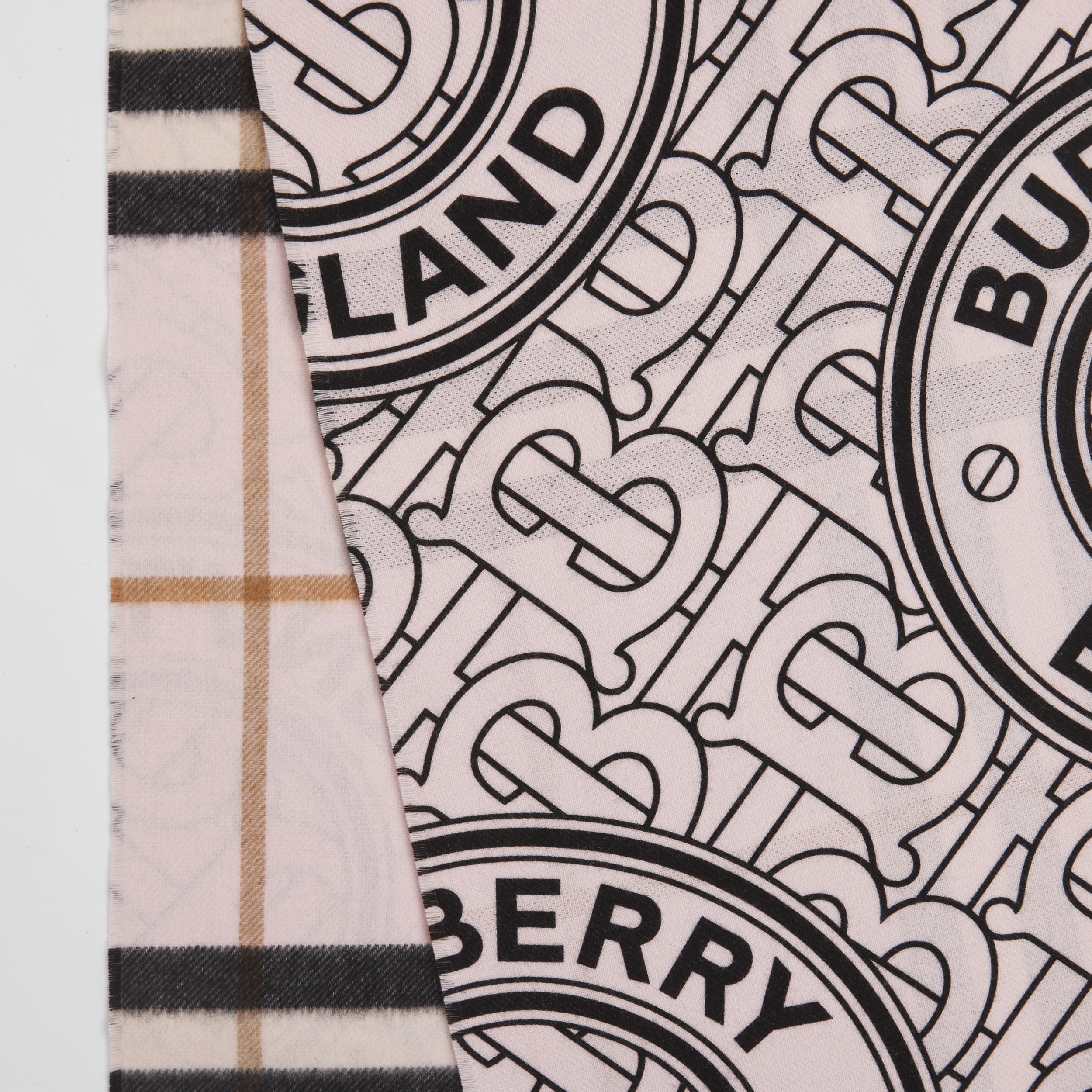 Cachecol dupla face de cashmere com estampa xadrez e monograma (Rosa Claro) | Burberry® oficial - 2