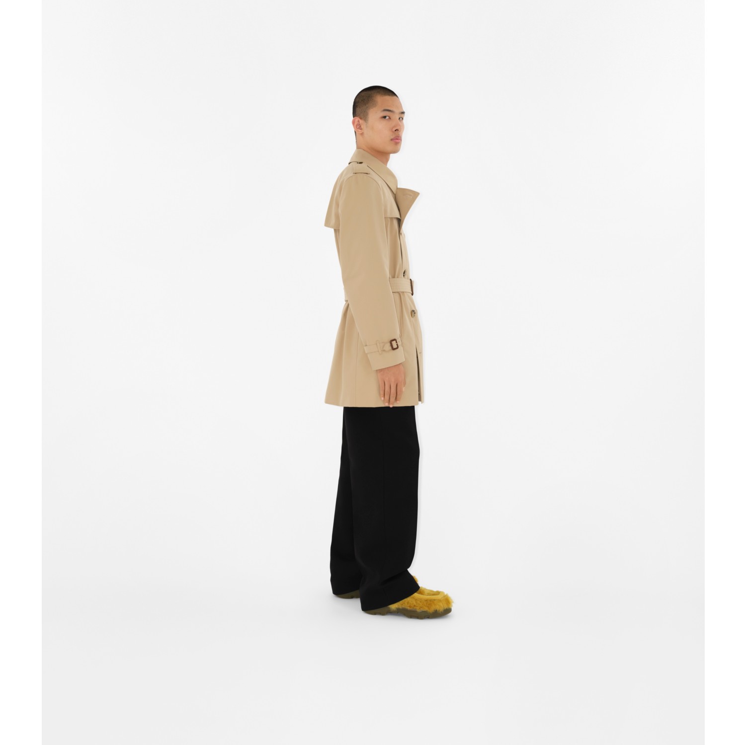 Short Kensington Heritage Trench Coat in Honey - Men, Cotton Gabardine ...