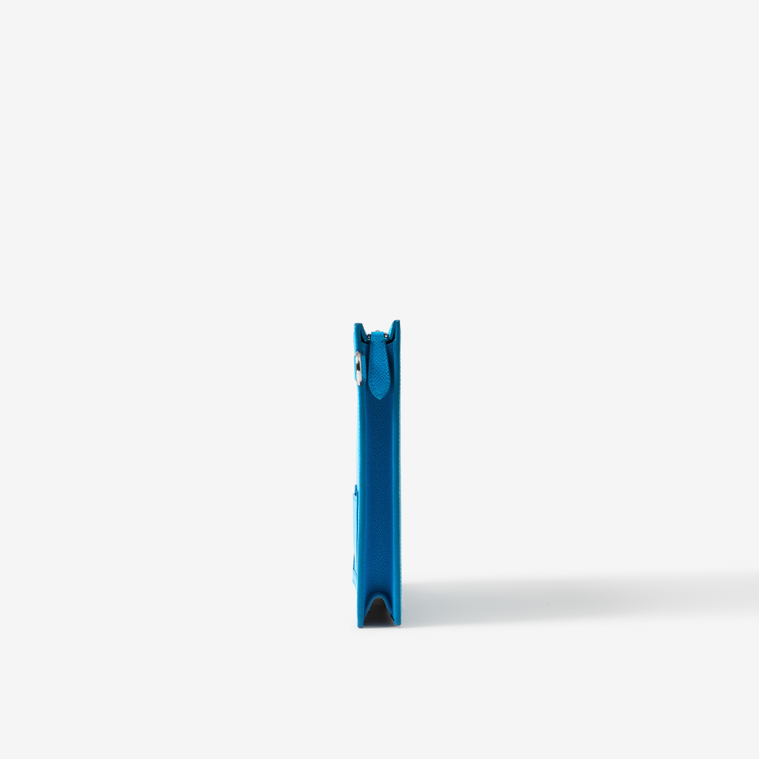 Bolsa pouch TB de couro granulado com zíper (Azul Vívido) - Homens | Burberry® oficial - 2