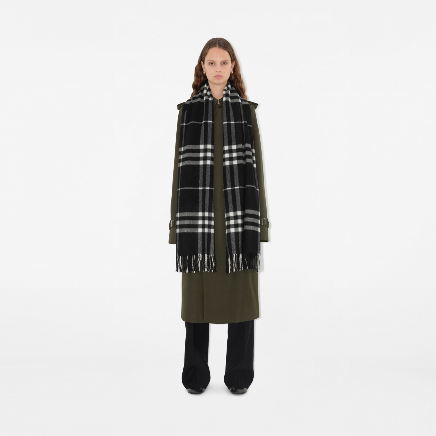 Wide Check Cashmere Scarf in Black/calico | Burberry® Official Wide Check Cashmere Scarf in Black/calico | Burberry® Official