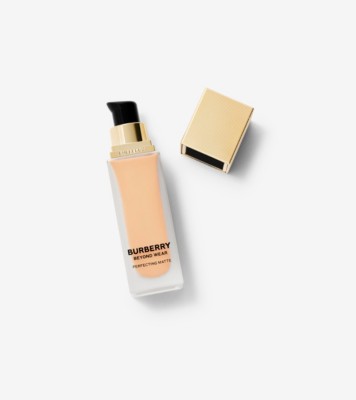 Burberry 1oz cashmere 2025 soft matte foundation dewy