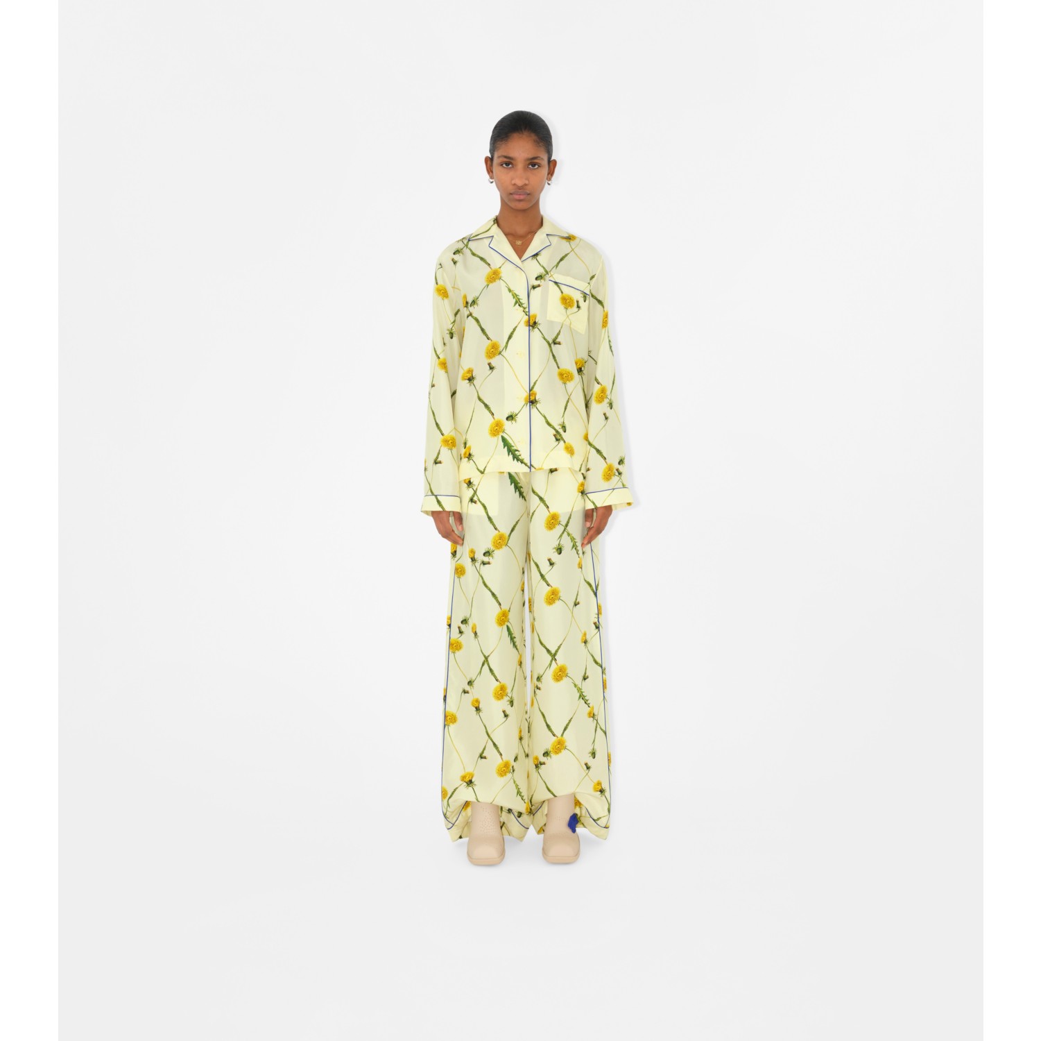 Chemise pyjama en soie à imprimé pissenlit