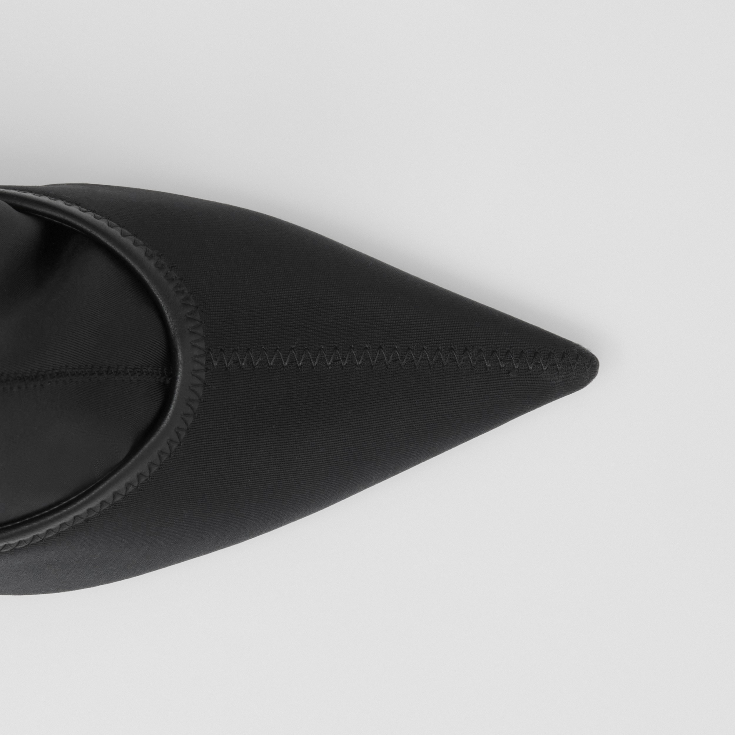 Escarpins à bout pointu en coton technique avec chaussette (Noir) - Femme | Site officiel Burberry® - 2
