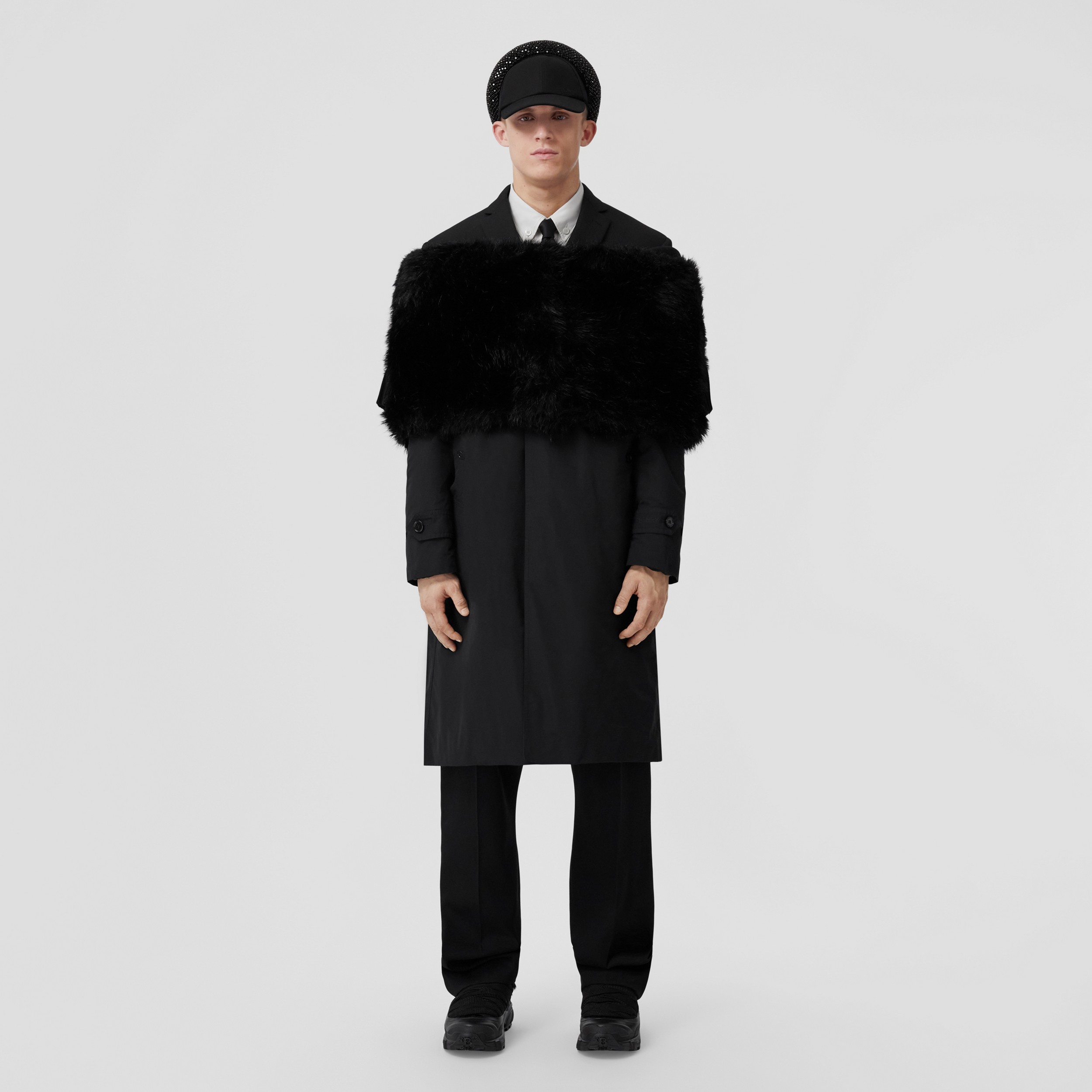 Car coat em nylon com detalhe de pelo sintético (Preto) - Homens | Burberry® oficial - 1