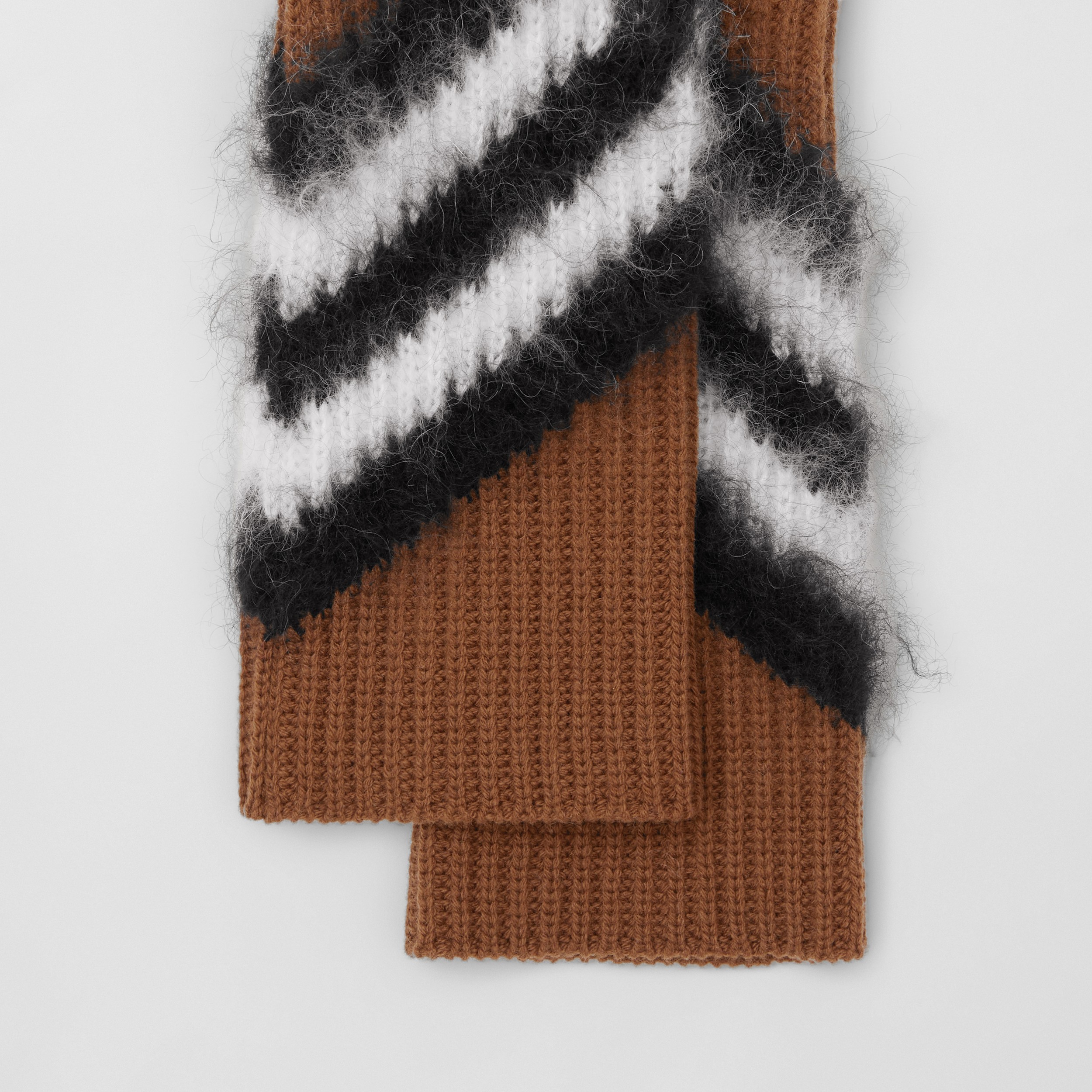 Chevron Check Overlay Leather Gloves in Dark Birch Brown | Burberry® Official - 2