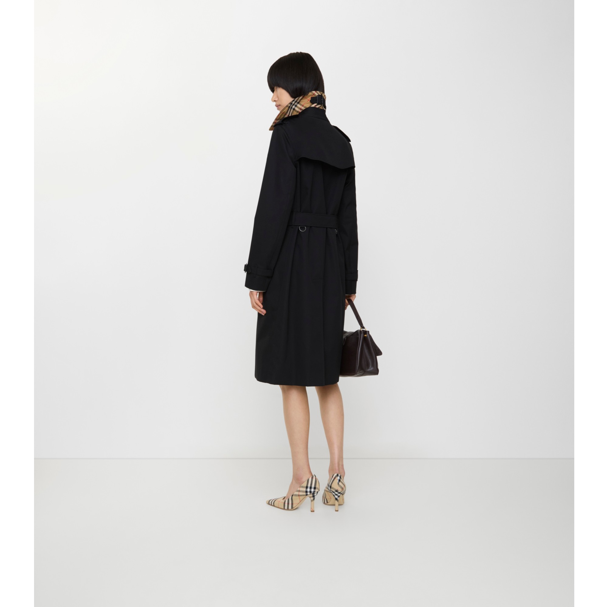 Long Kensington Heritage Trench Coat in Black - Women, Cotton