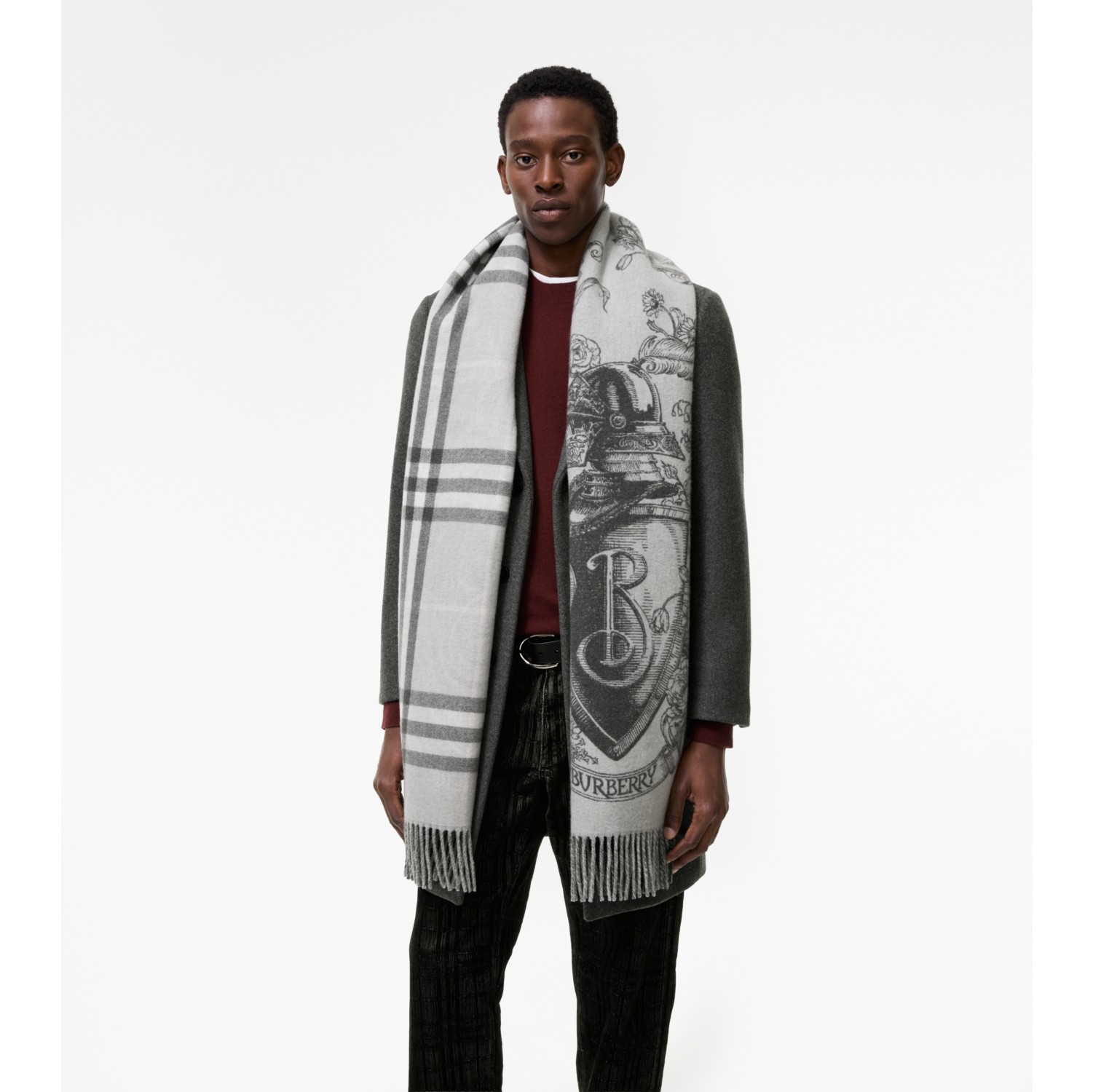 Reversible Etched Knight Cashmere Scarf