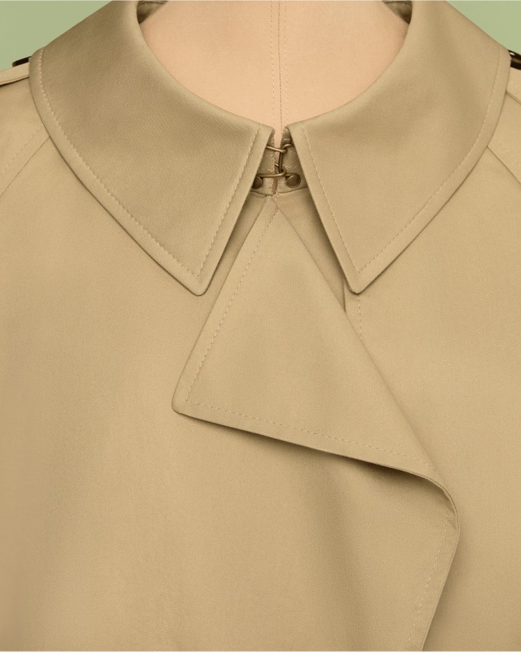 Long Gabardine Fitzrovia Trench Coat in Beige - Women, Cotton