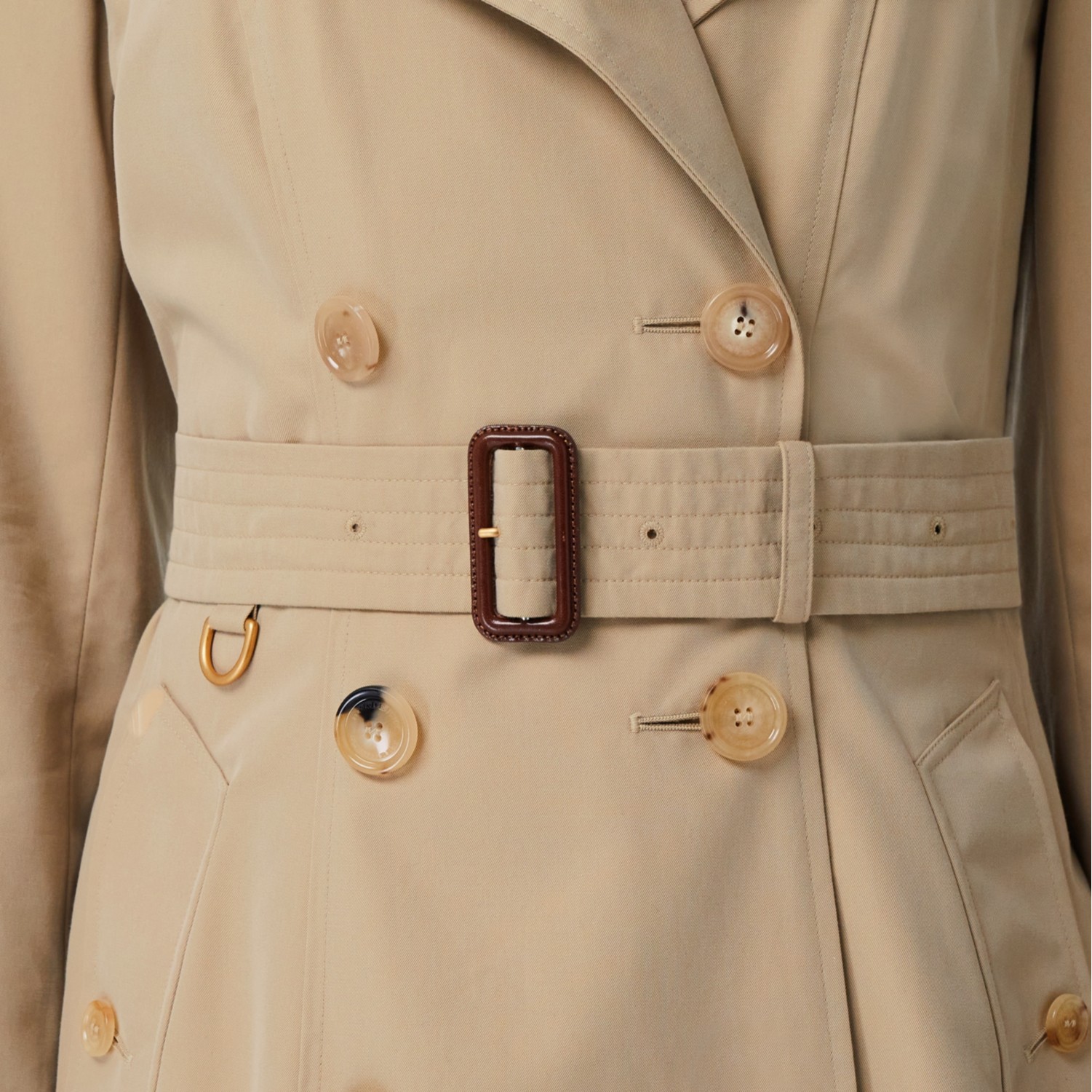 The Long Chelsea Heritage Trench Coat in Honey - Women