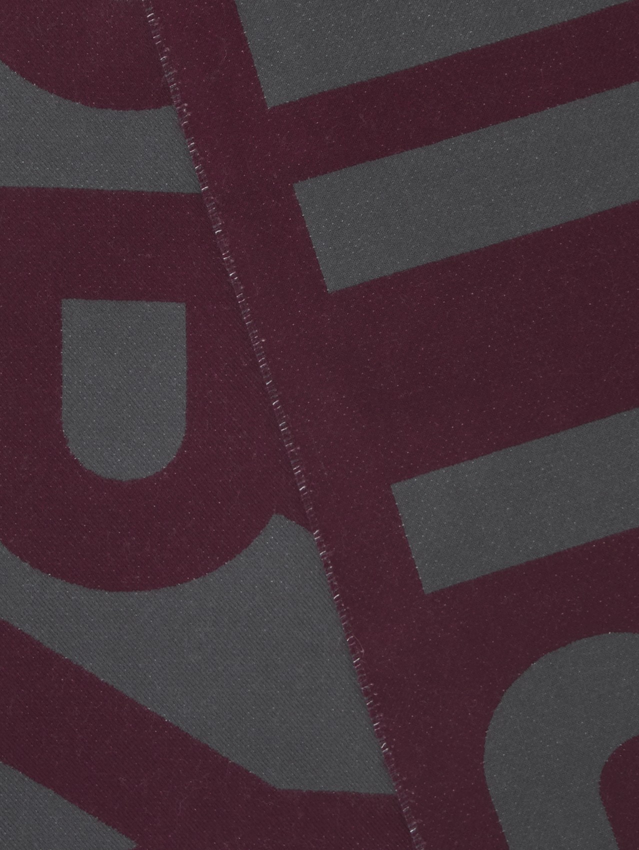 Écharpe en jacquard de laine avec logo (Bordeaux/gris)