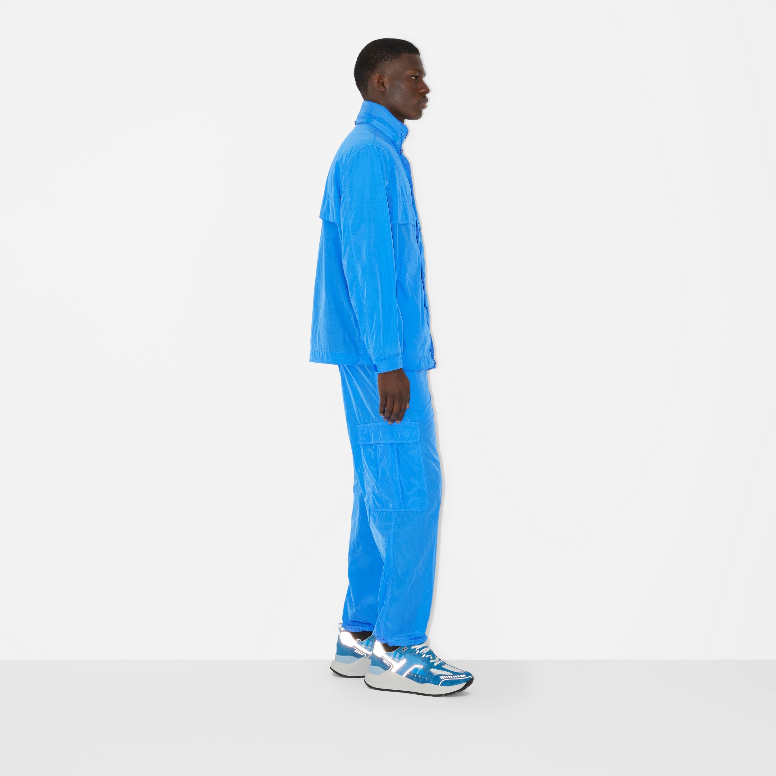 Pantalones cargo en nailon (Azul Vivo) - Hombre | Burberry® oficial - 3