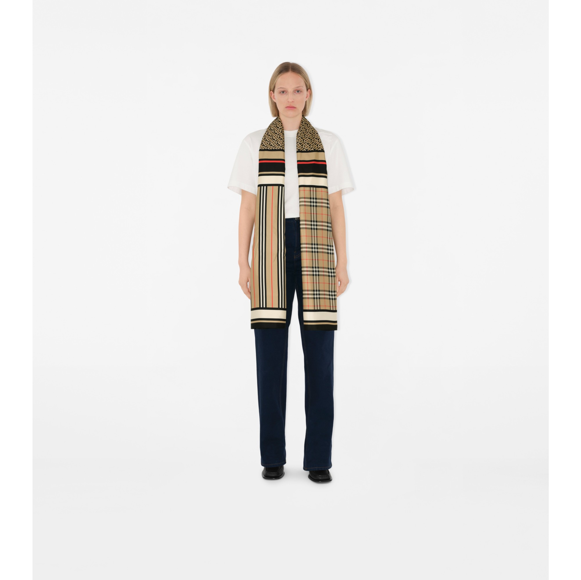 【関税&送料込】Burberry Printed Silk Foulard 86D38F86-83A0-40B3-8051-