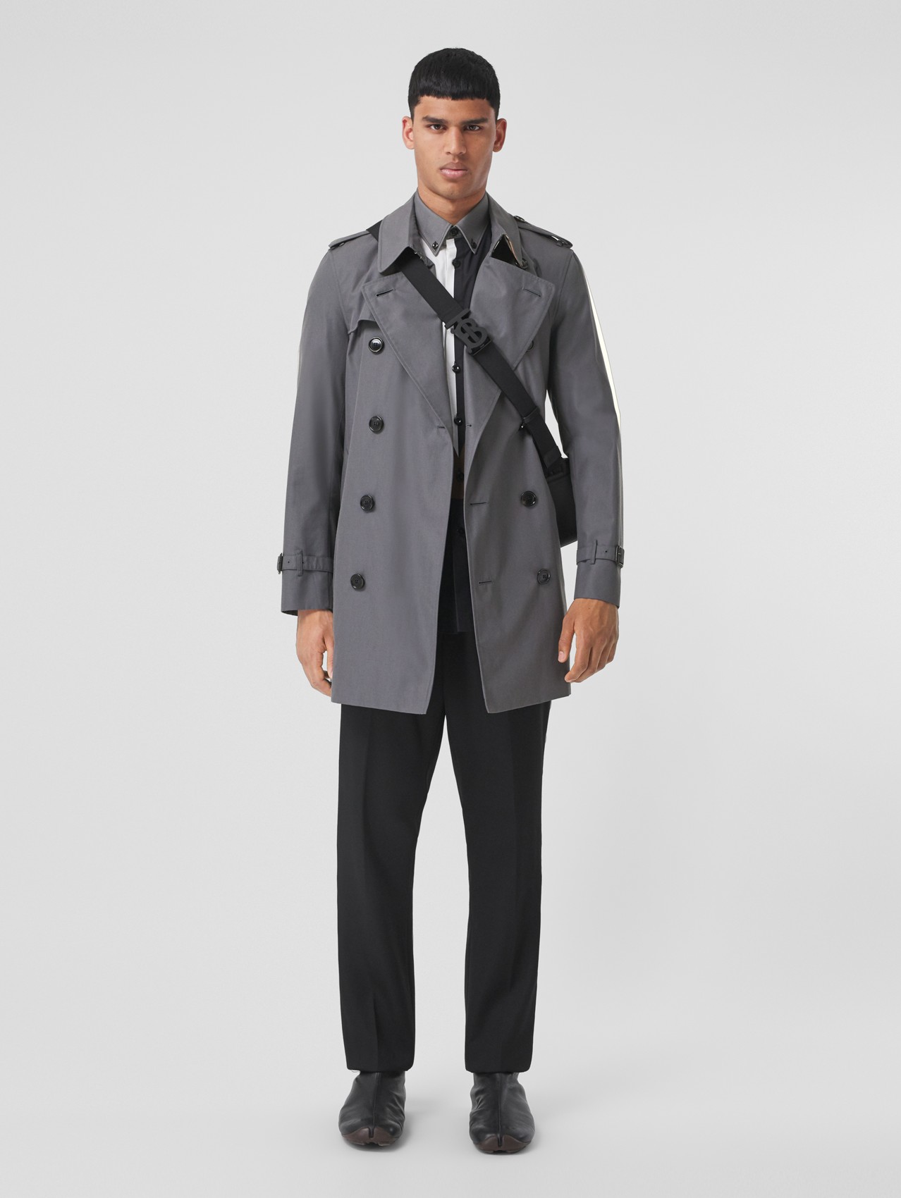 The Mid-length Chelsea Heritage Trench Coat in Grey