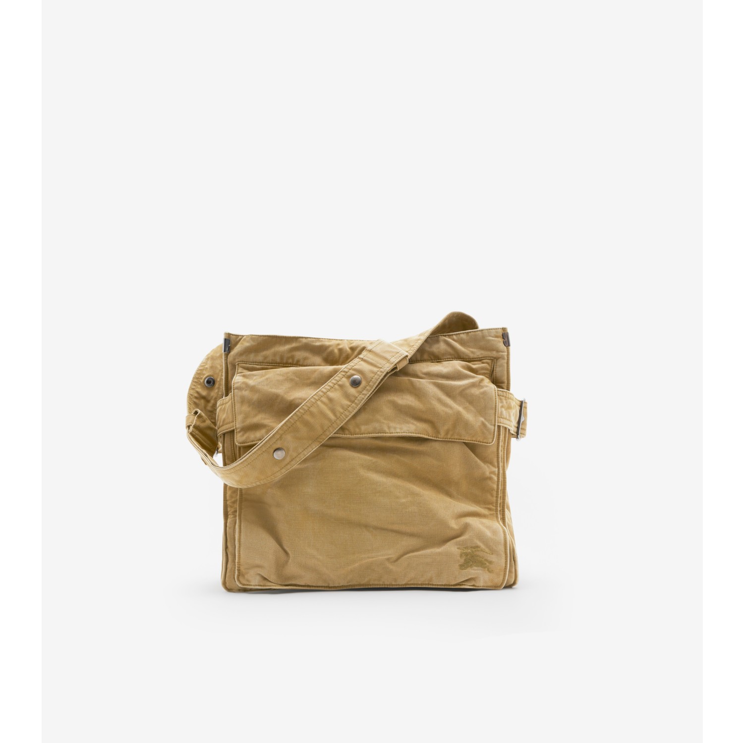 Tote Trench media