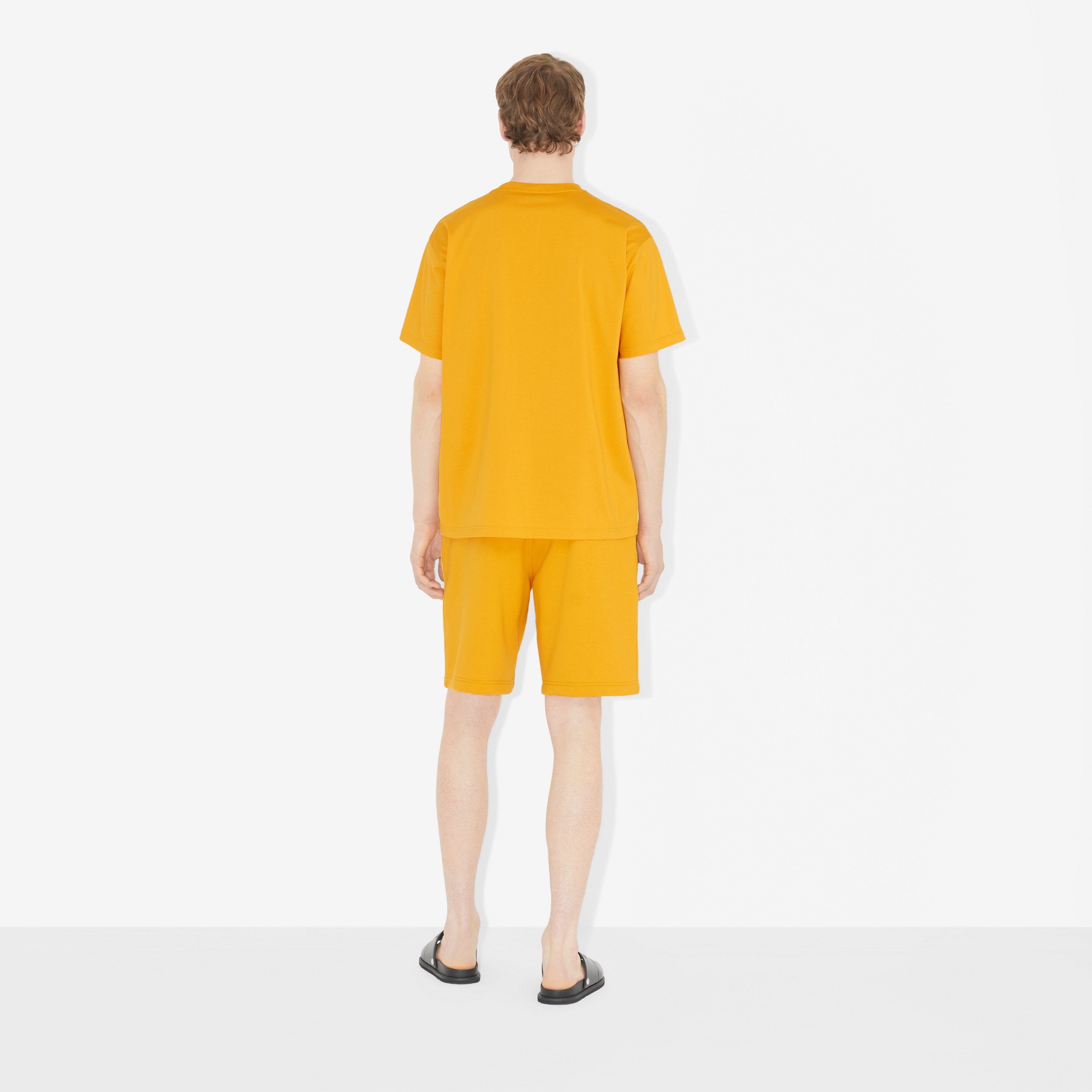 ロゴプリント コットンジャージー Tシャツ (マリーゴールド) - メンズ | Burberry®公式サイト - 4