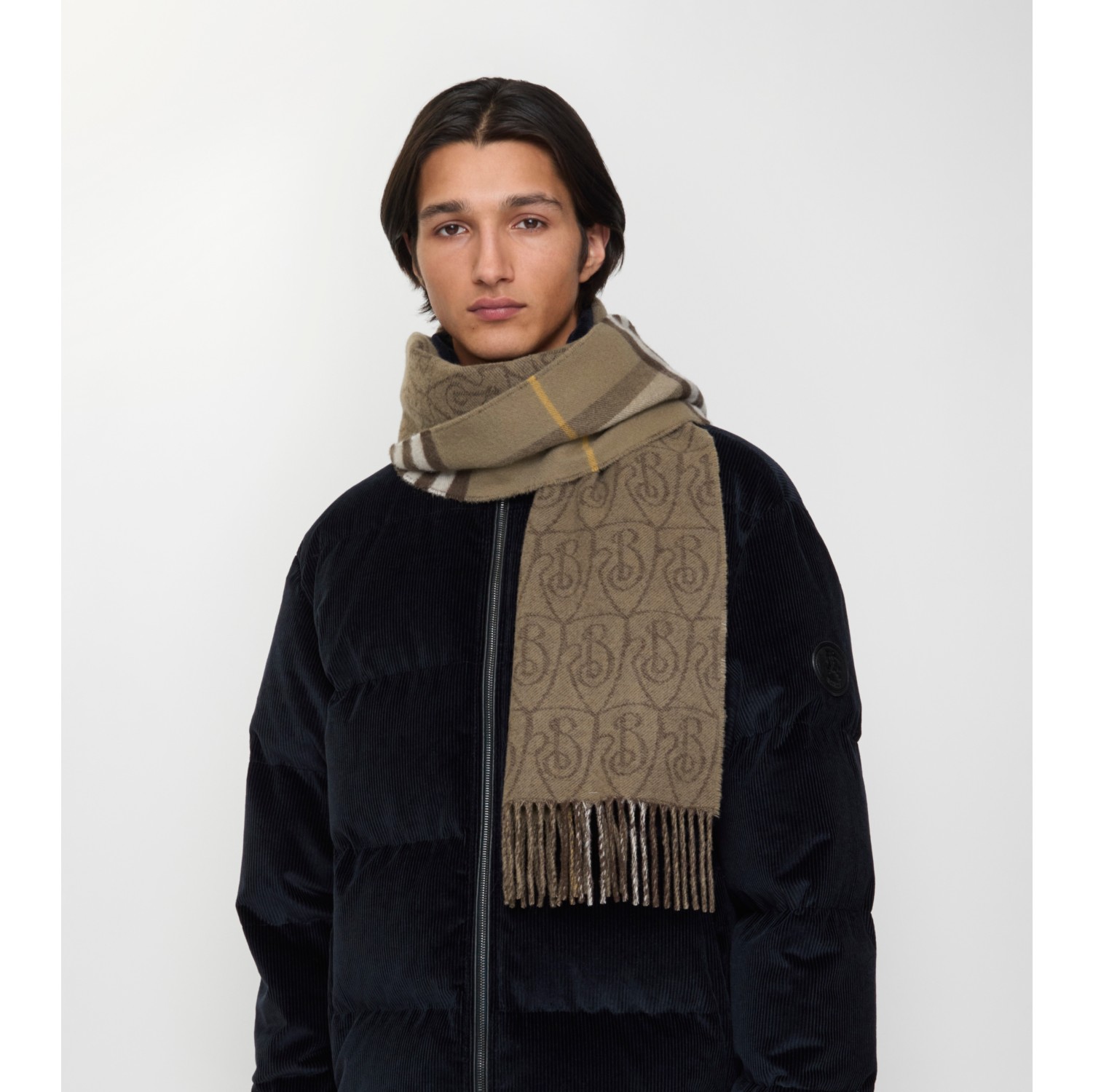 Reversible B Shield Cashmere Scarf in Vole brown | Burberry® Official