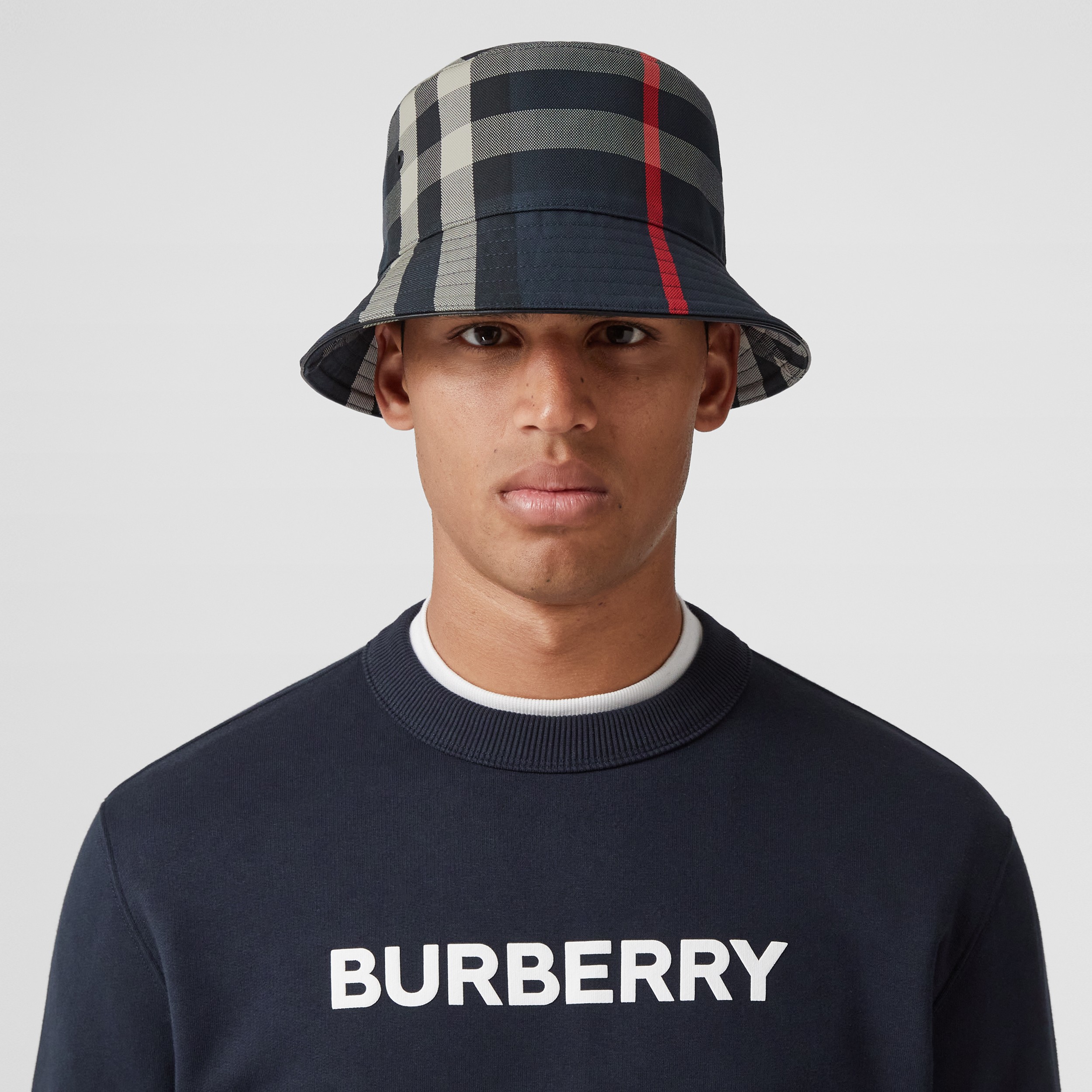 Exaggerated Check Cotton Bucket Hat in Navy | Burberry® Official - 3