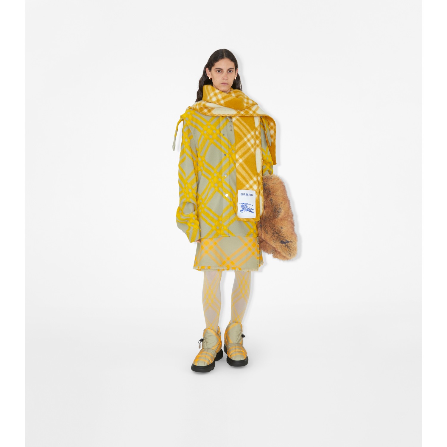 Check Wool Hooded Scarf in Pear